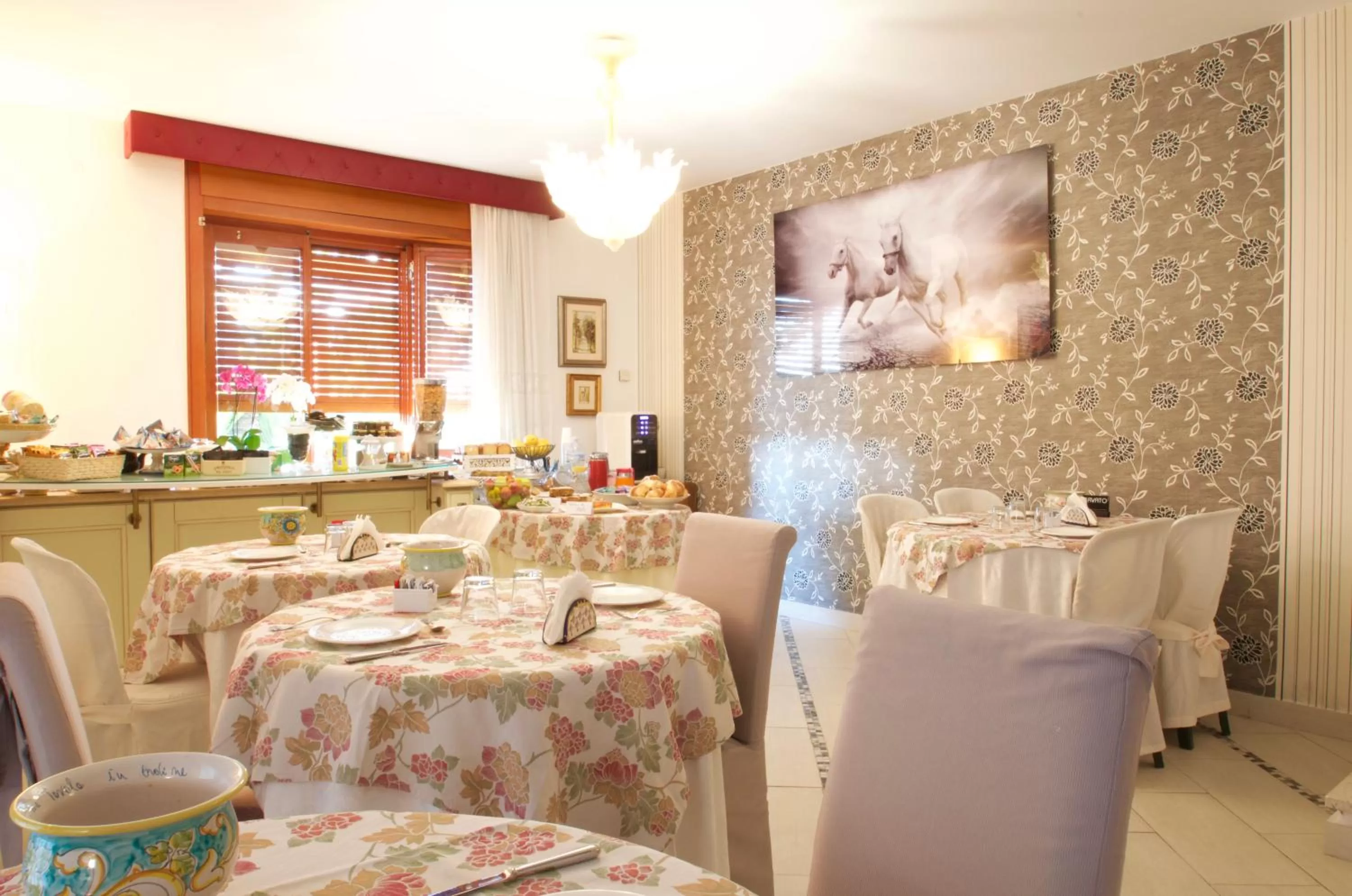 Communal lounge/ TV room in La Magnolia B&B