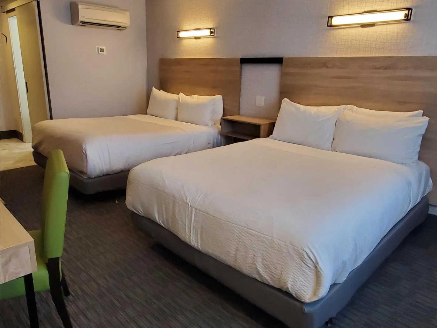 Bed in Mountaineer Lodge