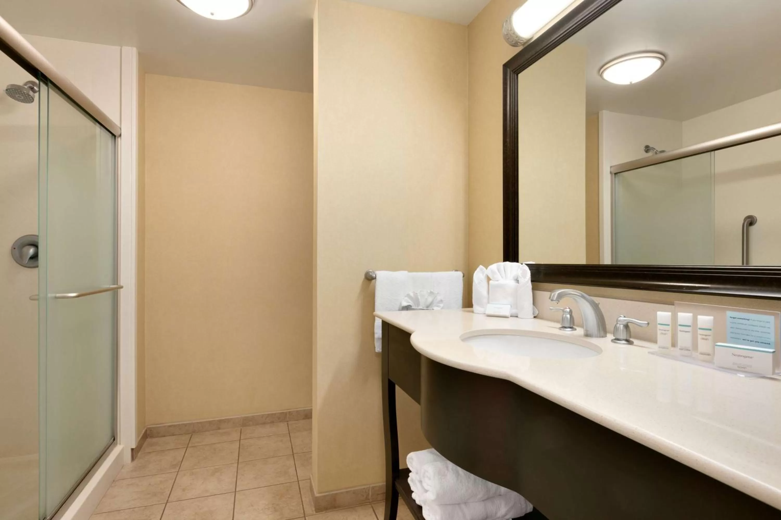 Bathroom in Hampton Inn & Suites Mahwah