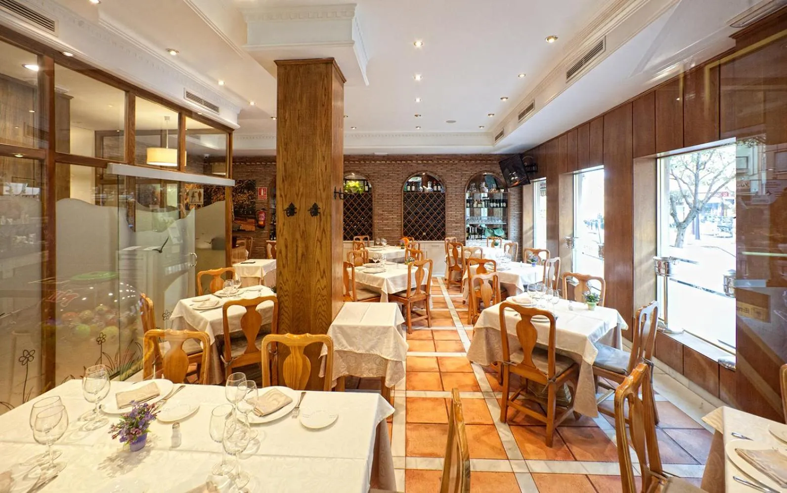 Restaurant/places to eat in Hotel Torrepalma
