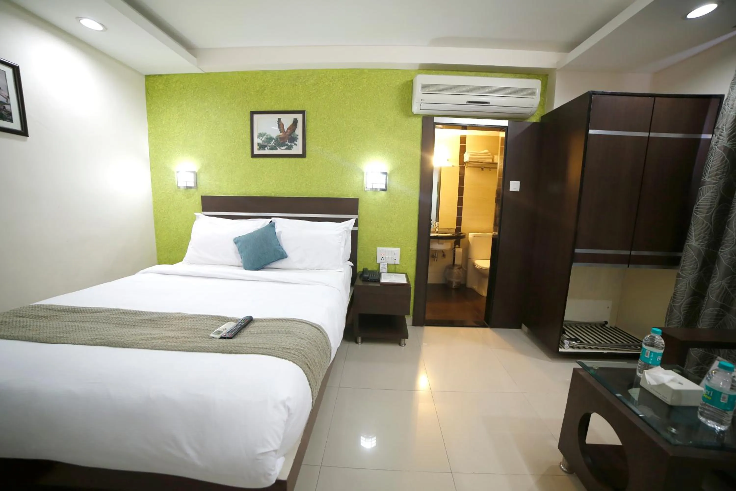 Bedroom, Bed in Best Western Yuvraj