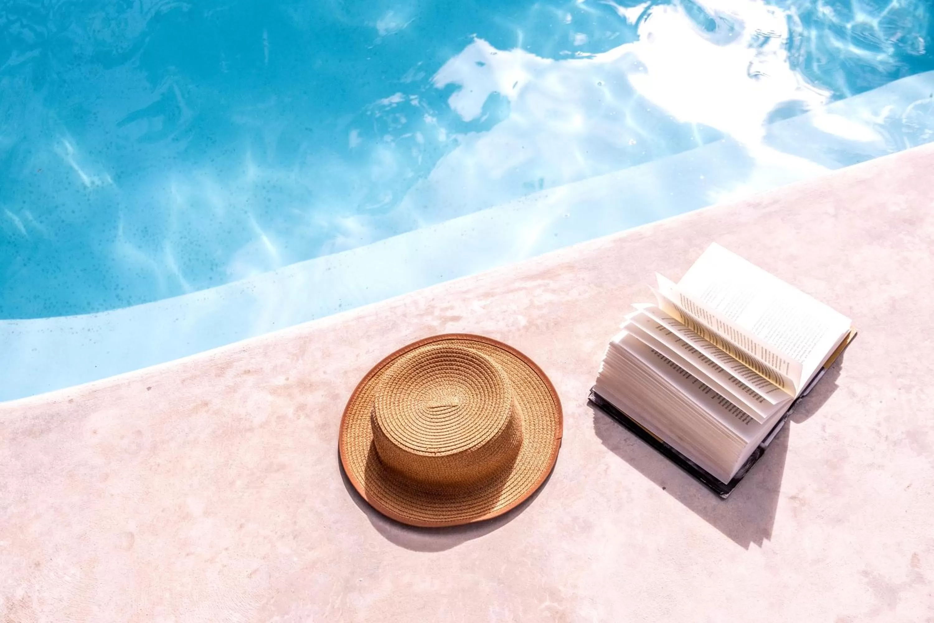 Garden in Albatros by Bedsfriends