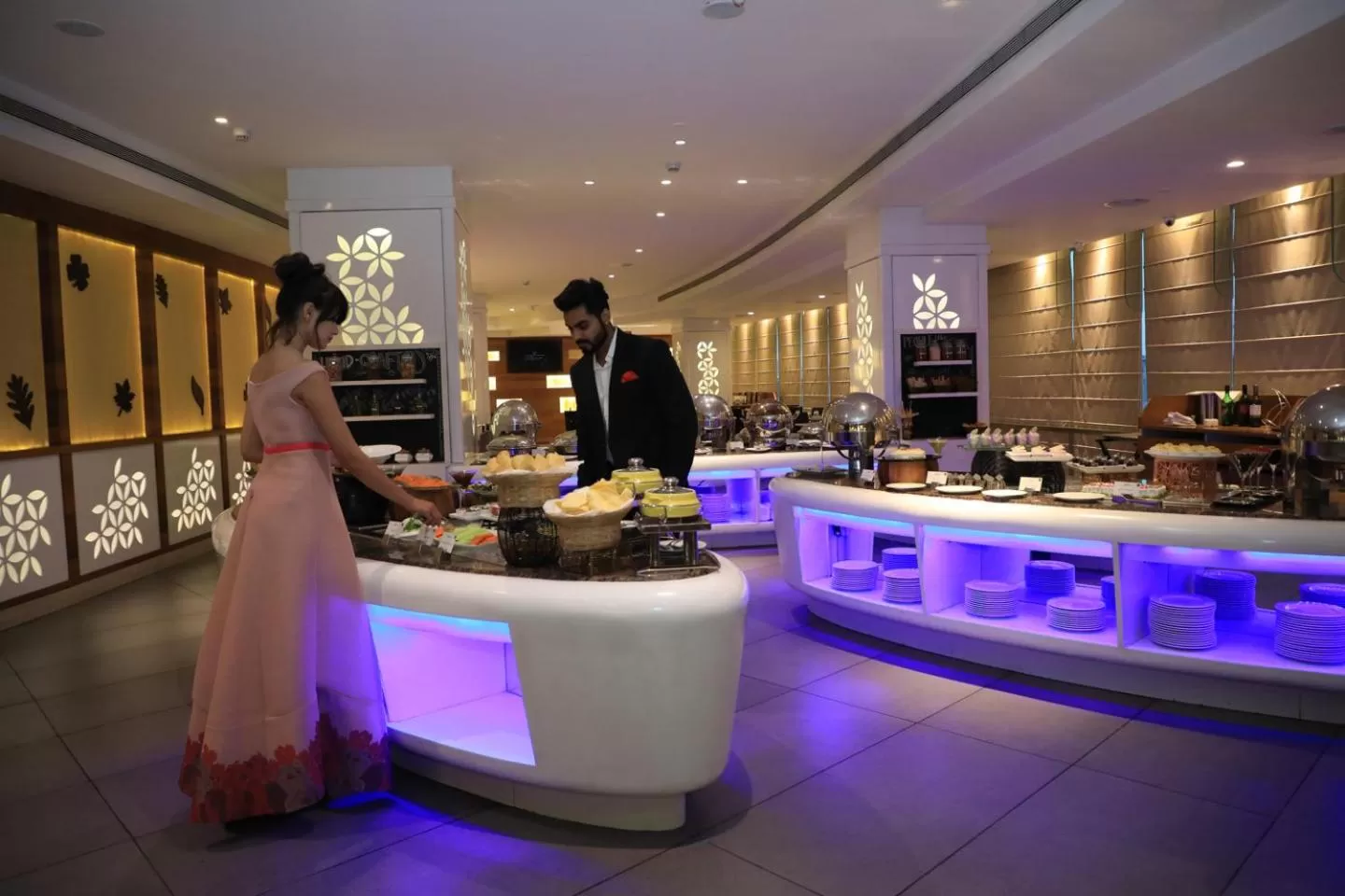 Food and drinks in Radisson Udaipur