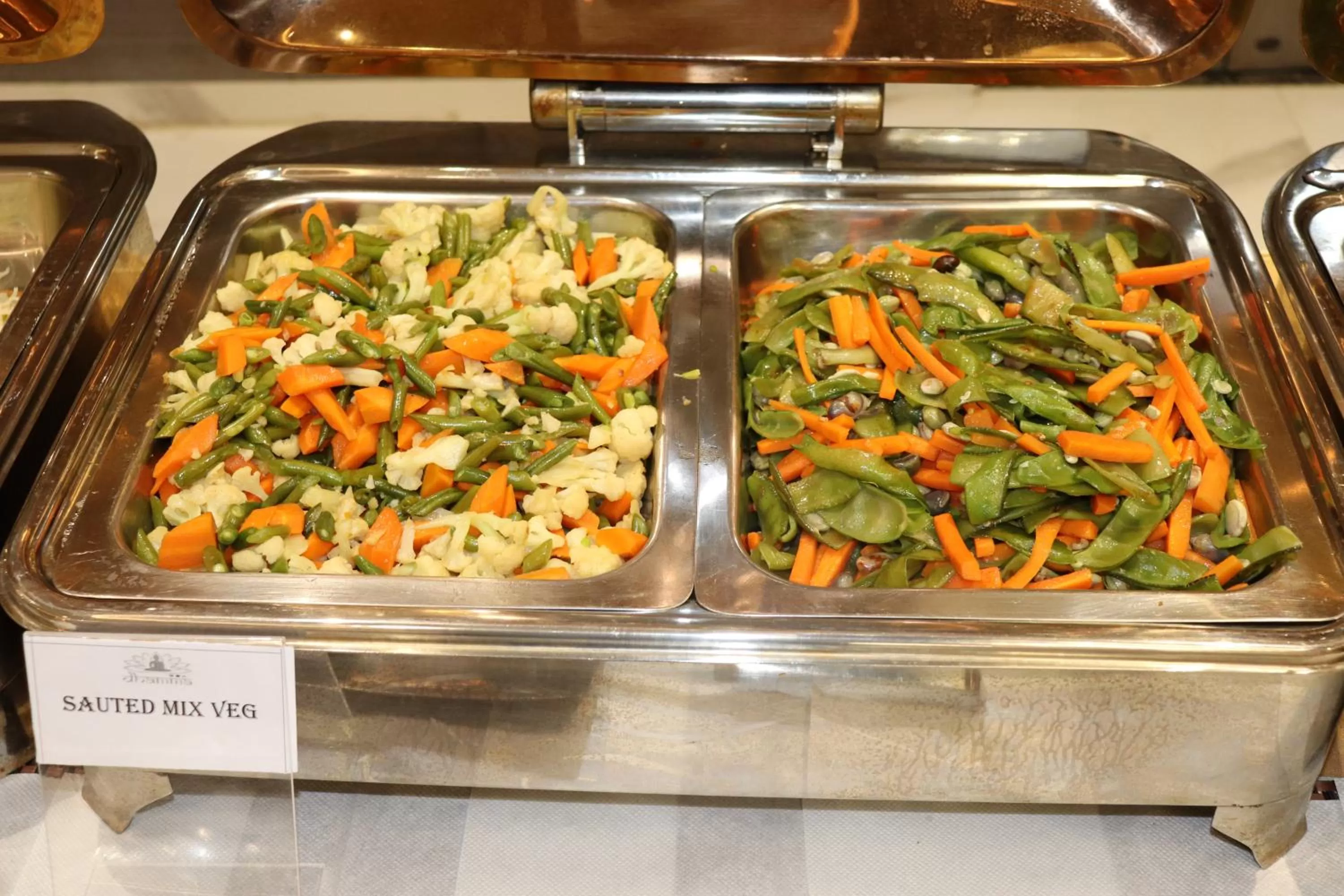 Dhamma Grand Hotel Resort