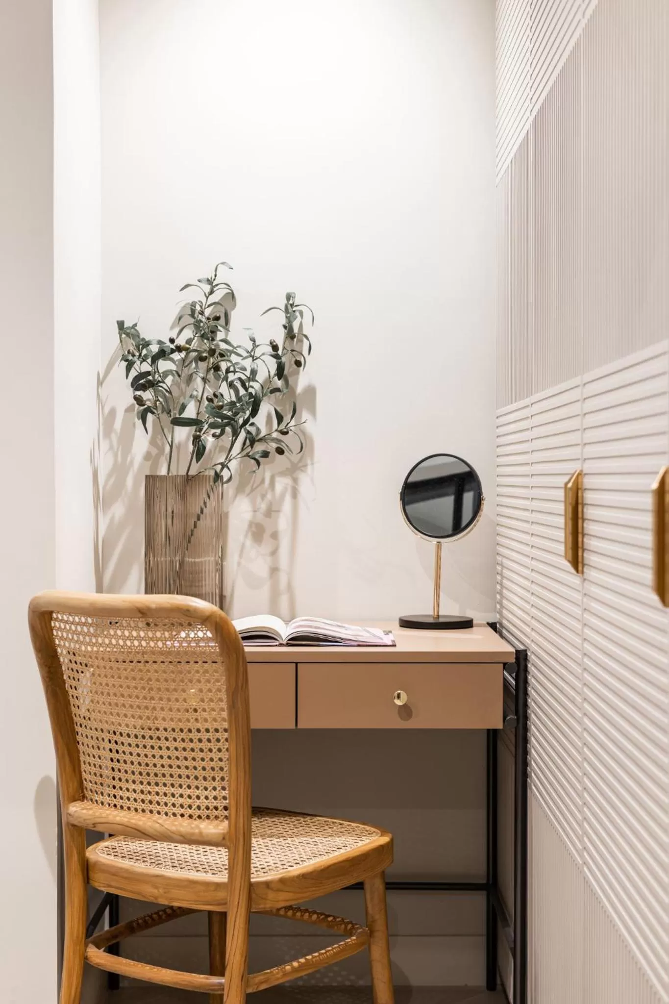 Seating area in GLOW Sukhumvit 71