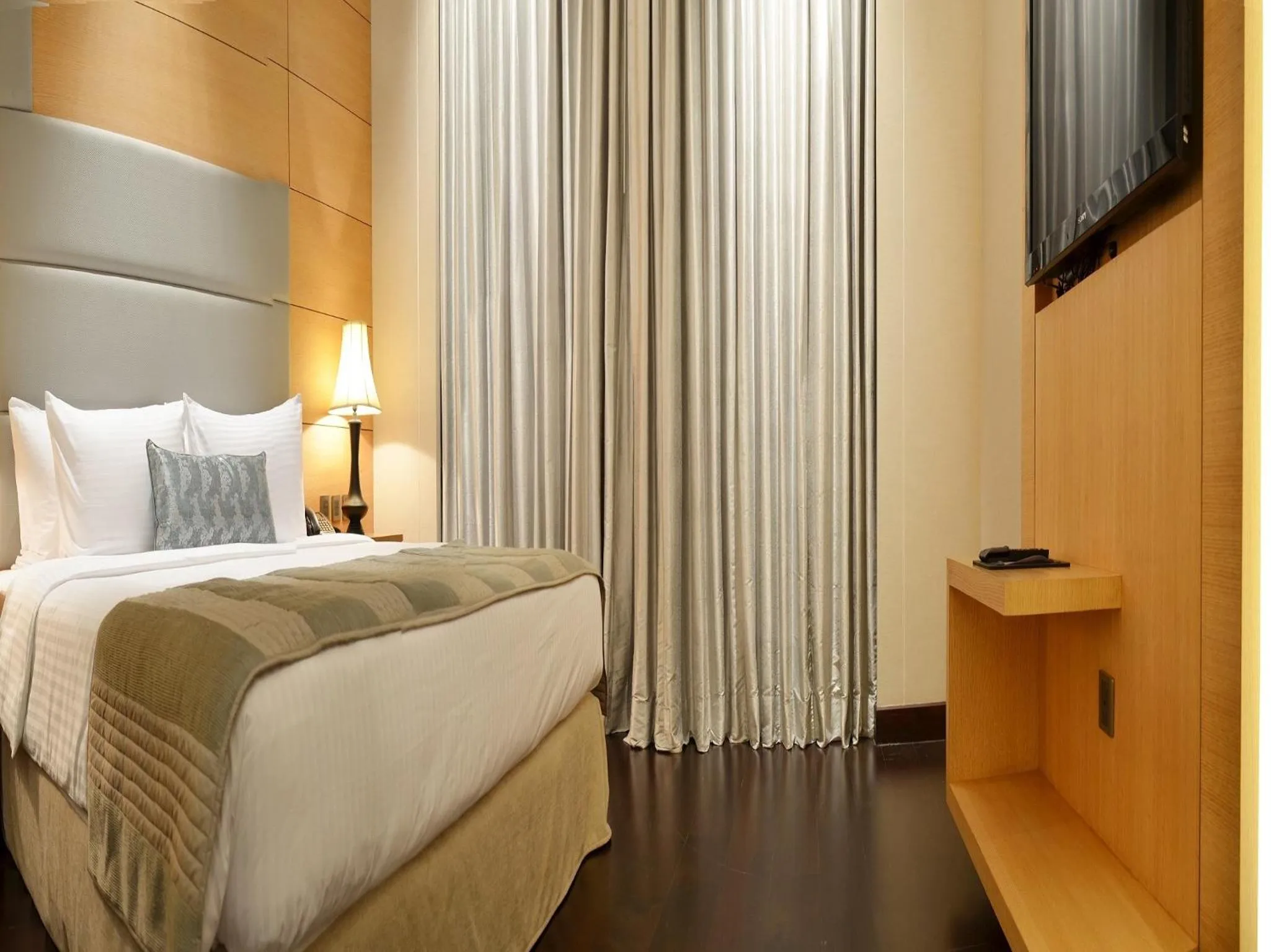 Bedroom, Bed in The Umrao