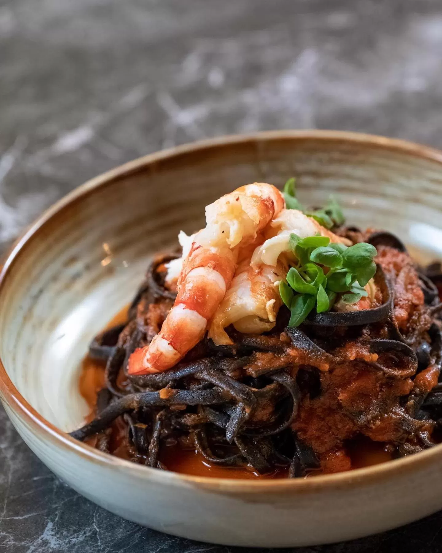 Restaurant/places to eat in Madama Residence