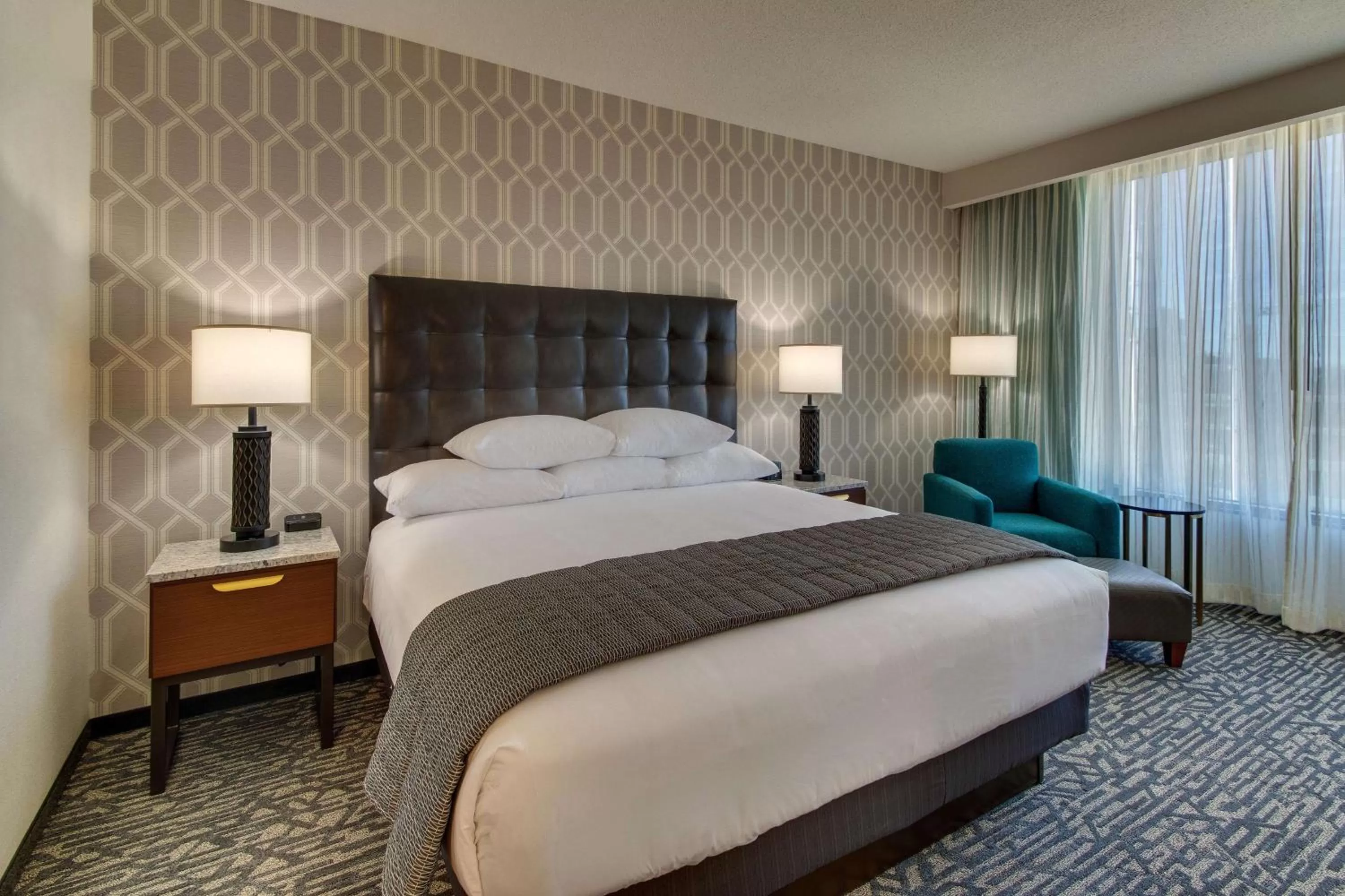 Deluxe King Room - Hearing Accessible, Shower in Drury Plaza Hotel Nashville Downtown