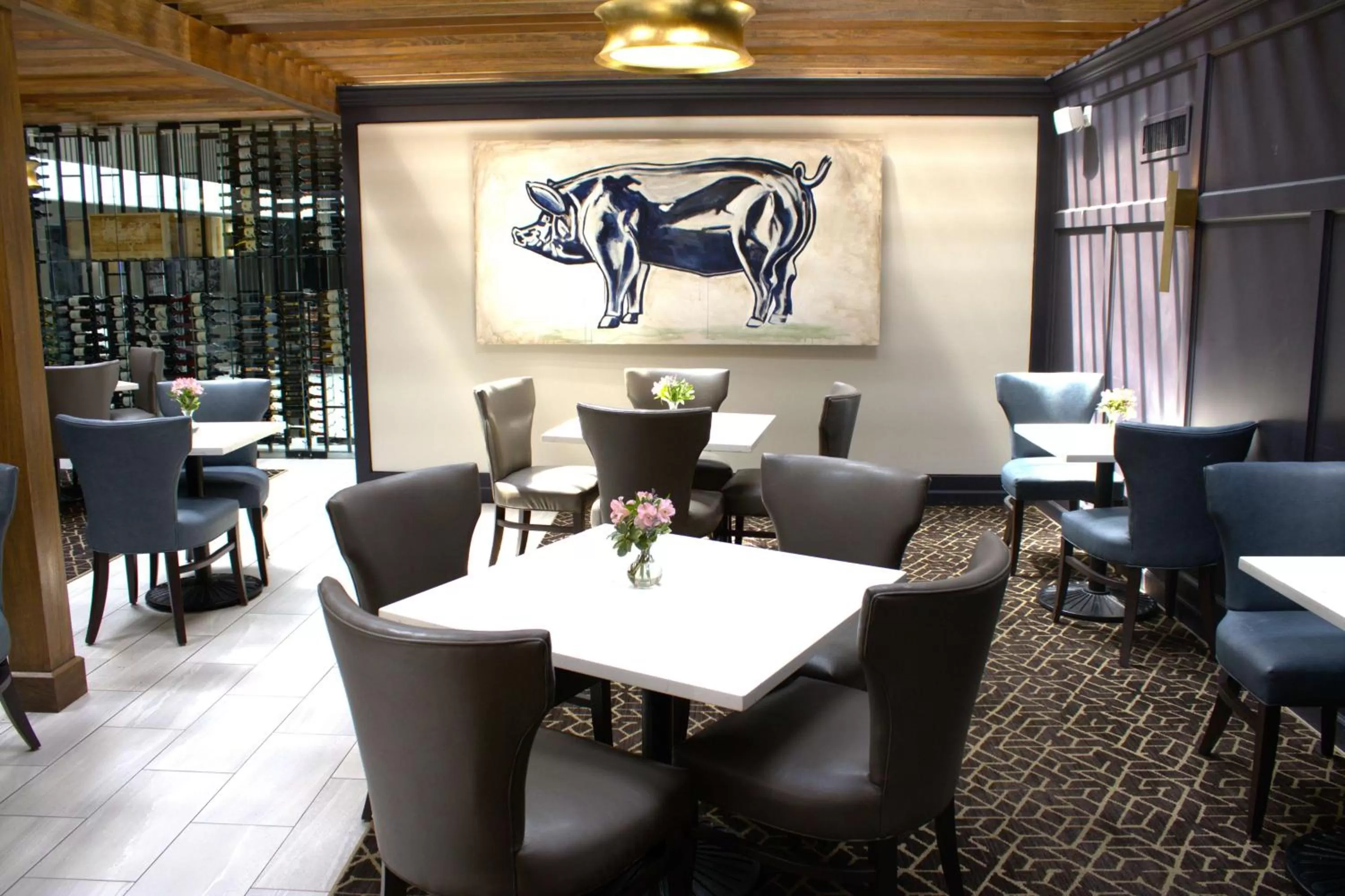 Restaurant/places to eat in The Burgundy Hotel, Tapestry Collection by Hilton