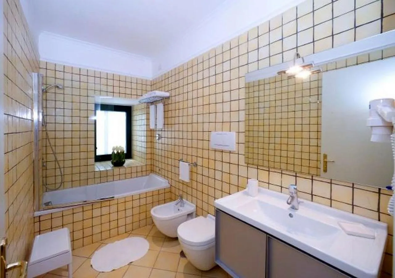 Bathroom in Hotel dei Congressi