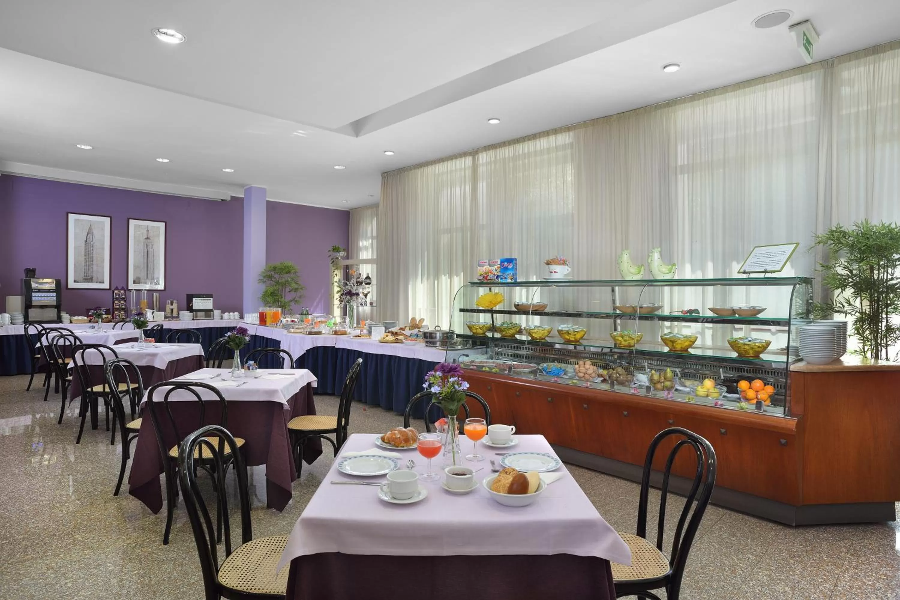 Restaurant/places to eat in Hotel Olimpia