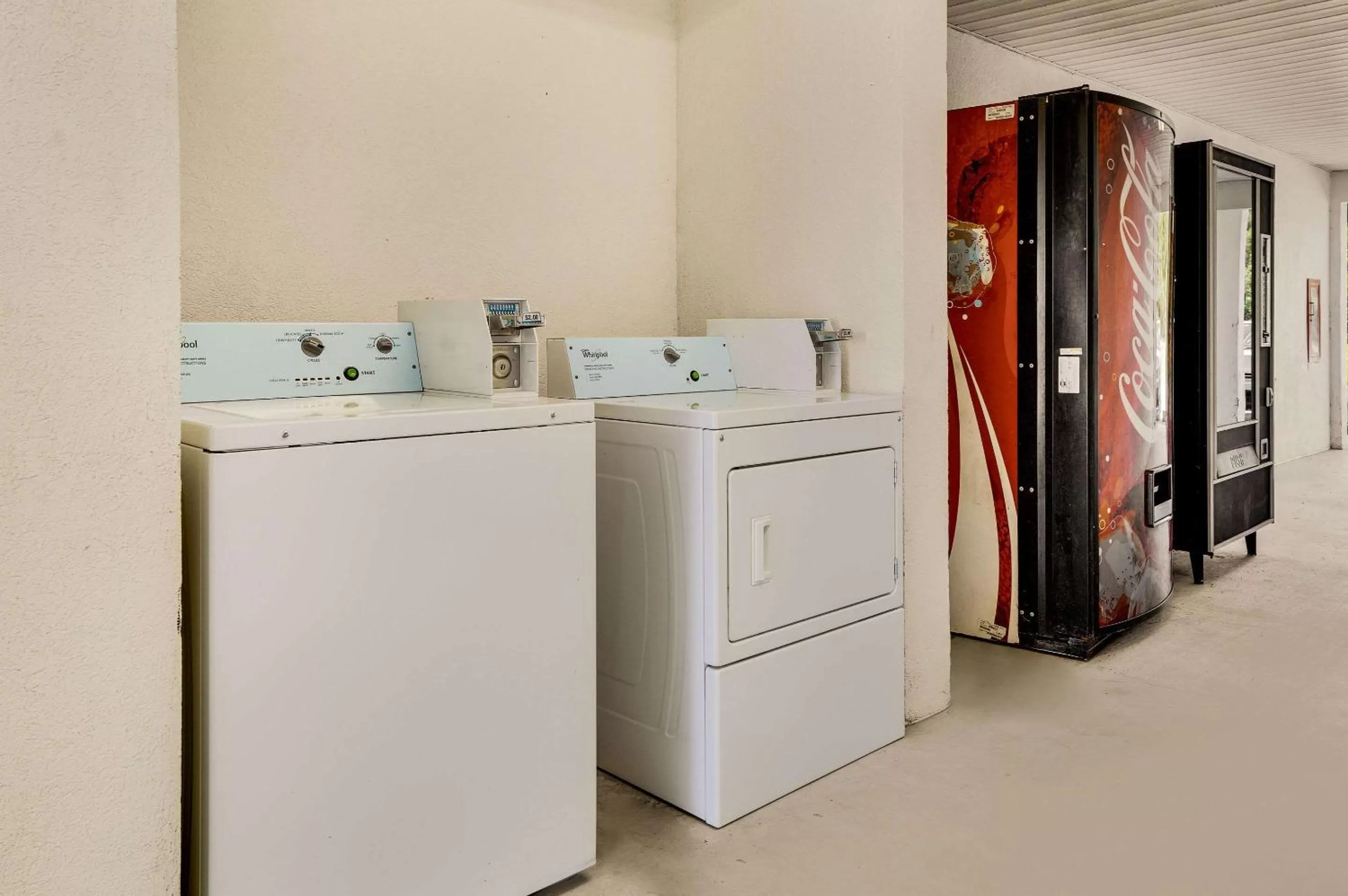 laundry in Rodeway Inn Sandersville