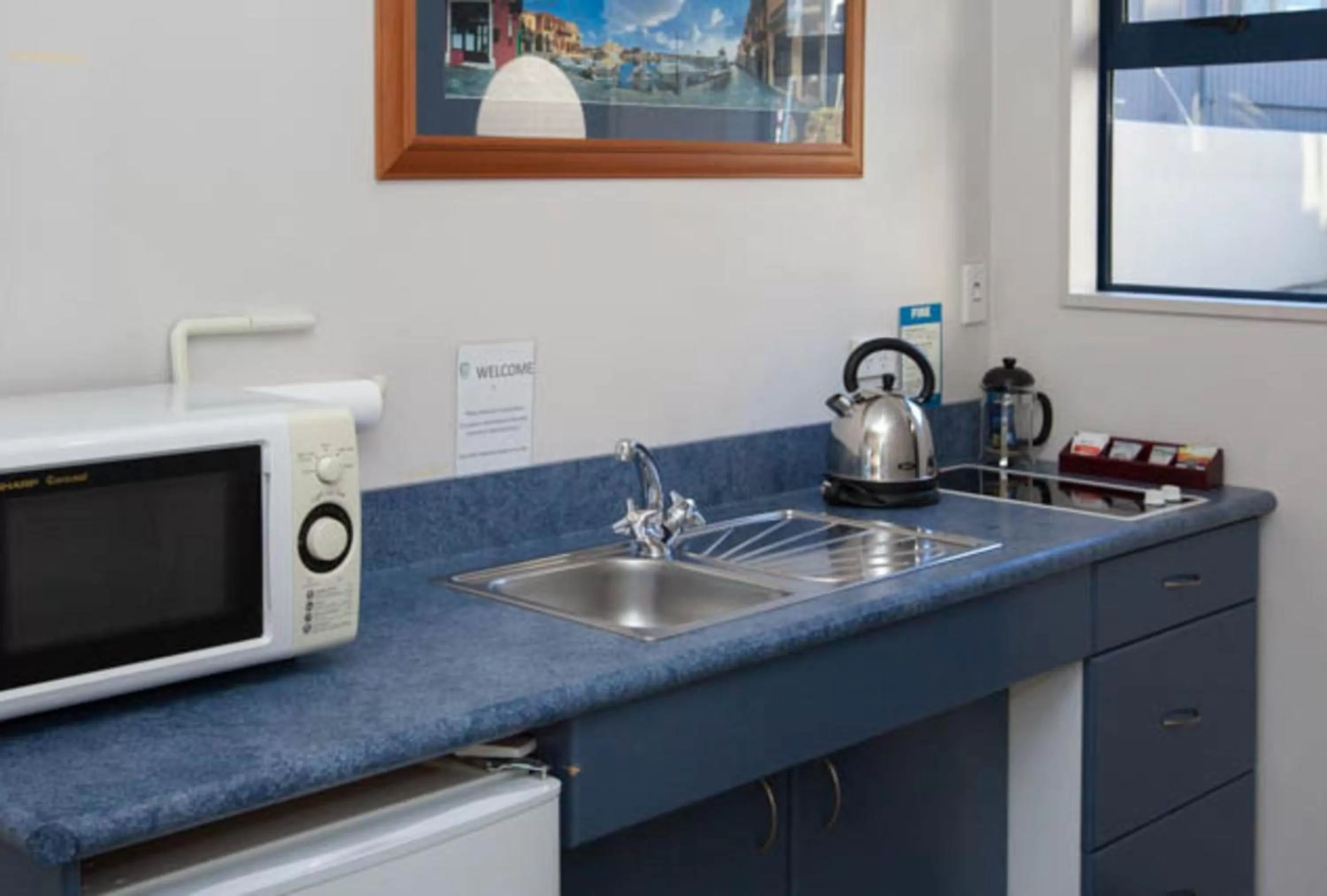 Kitchen or kitchenette, Kitchen/Kitchenette in Panorama Motor Lodge