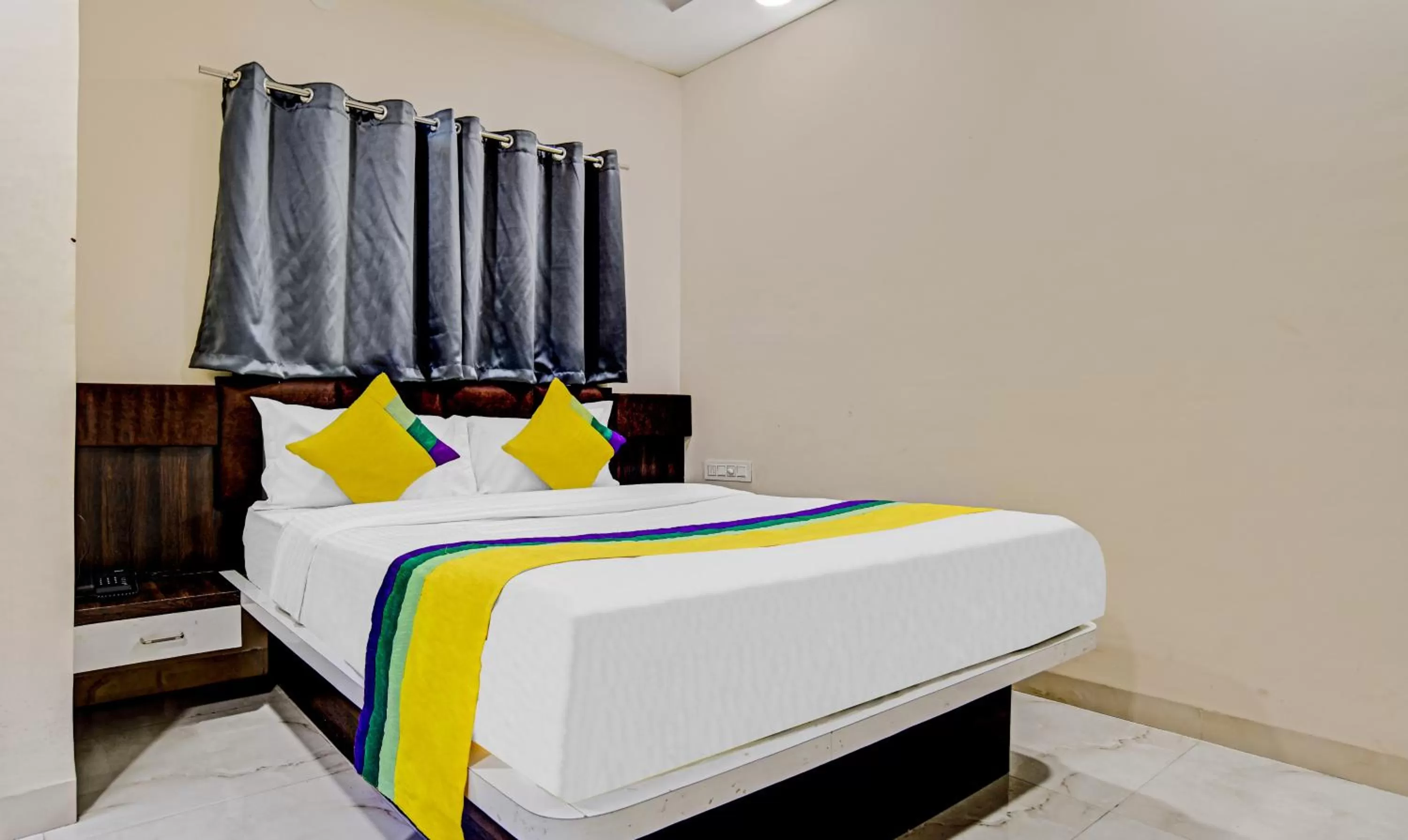 Bed in Hotel Anand Shree Near Airport,Indore