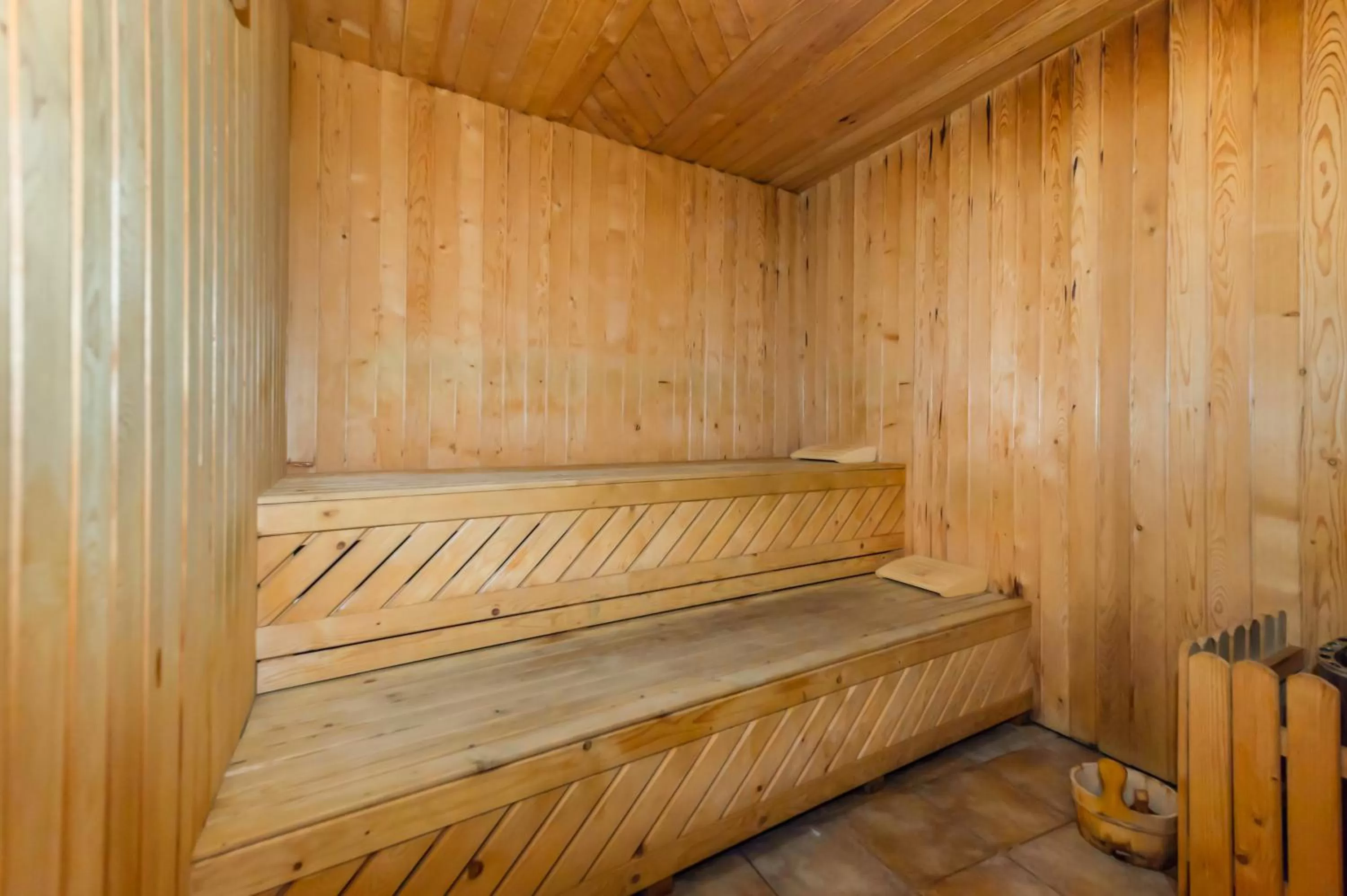 Sauna in Hotel Imparatul Romanilor Hotel & SPA