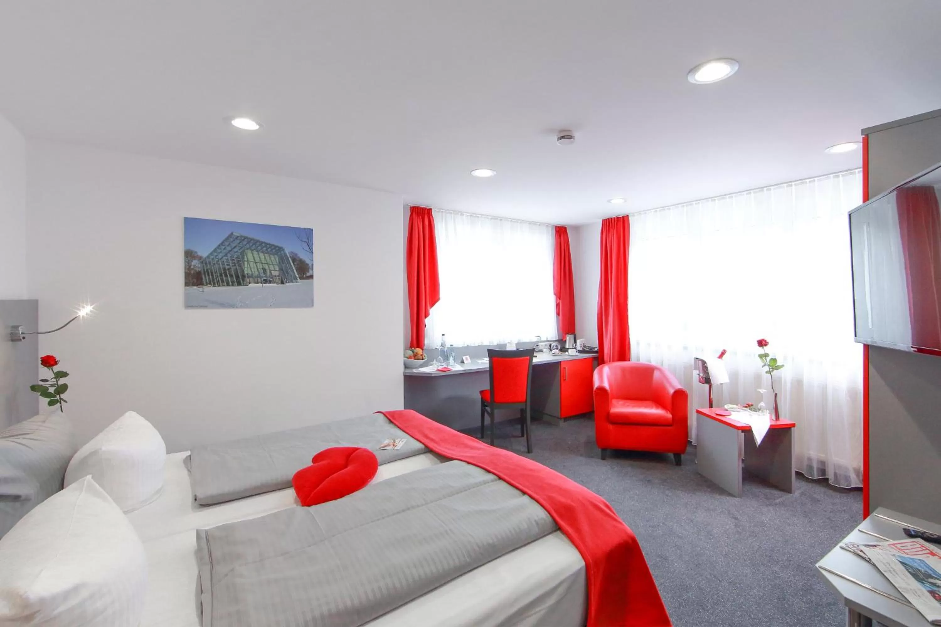 Photo of the whole room, Bed in Aalener Römerhotel aWL