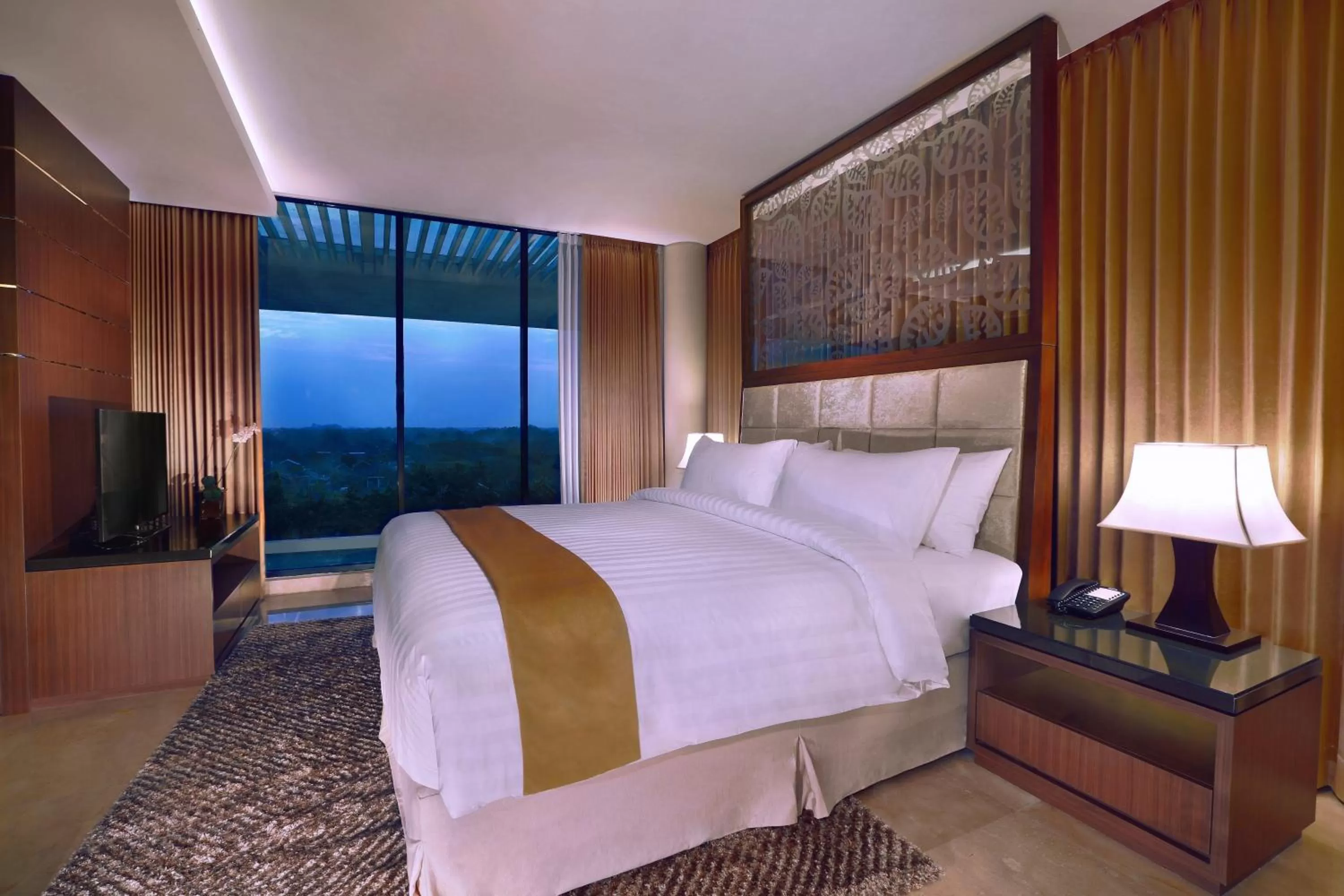 Bedroom, Bed in Aston Bojonegoro City Hotel