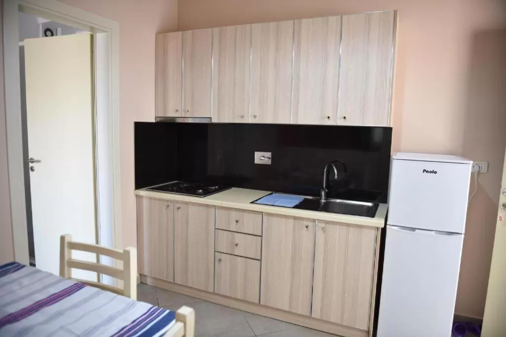 Kitchen/Kitchenette in Hotel Shkodra L