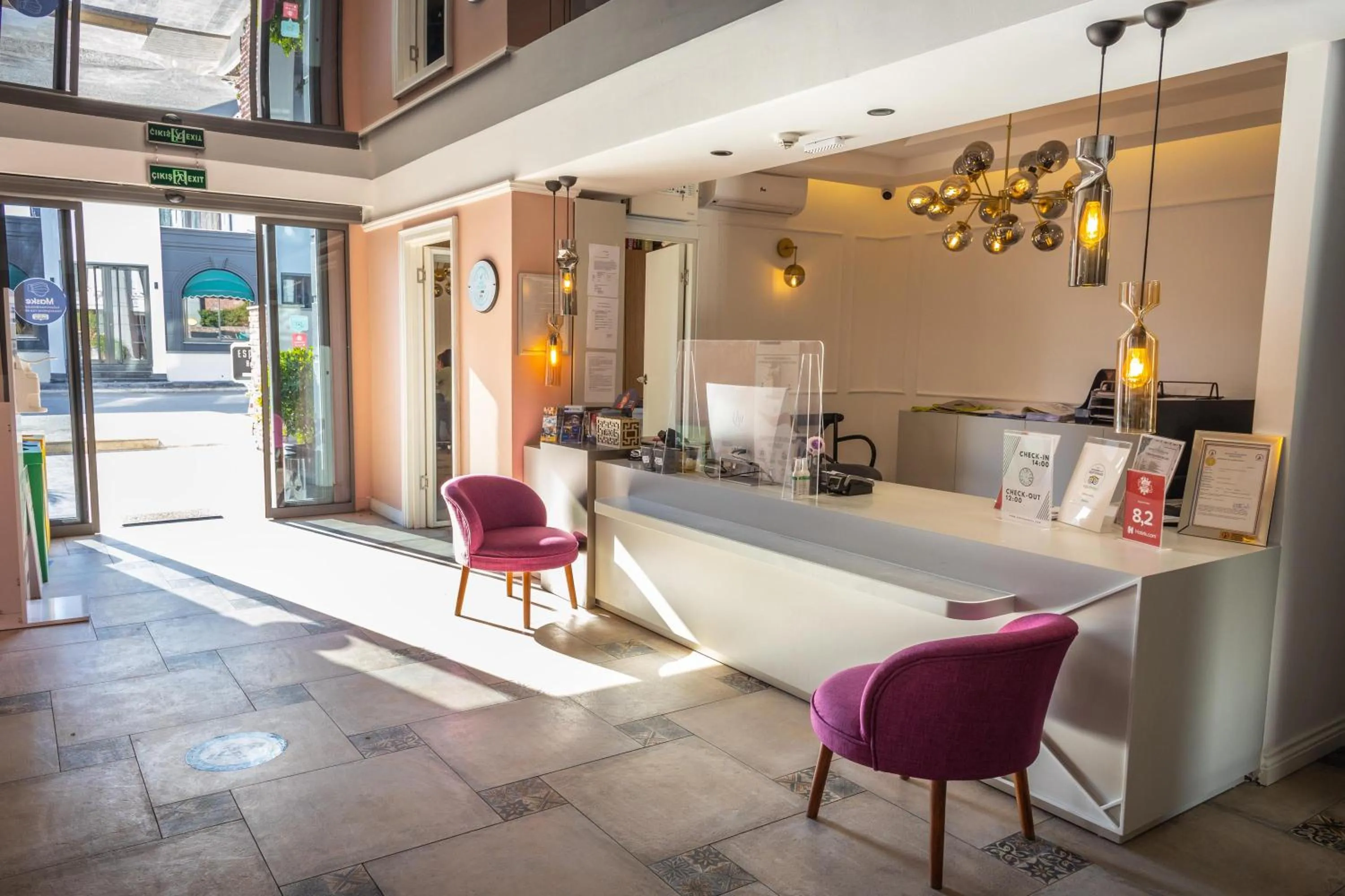 Lobby or reception in Espina Hotel