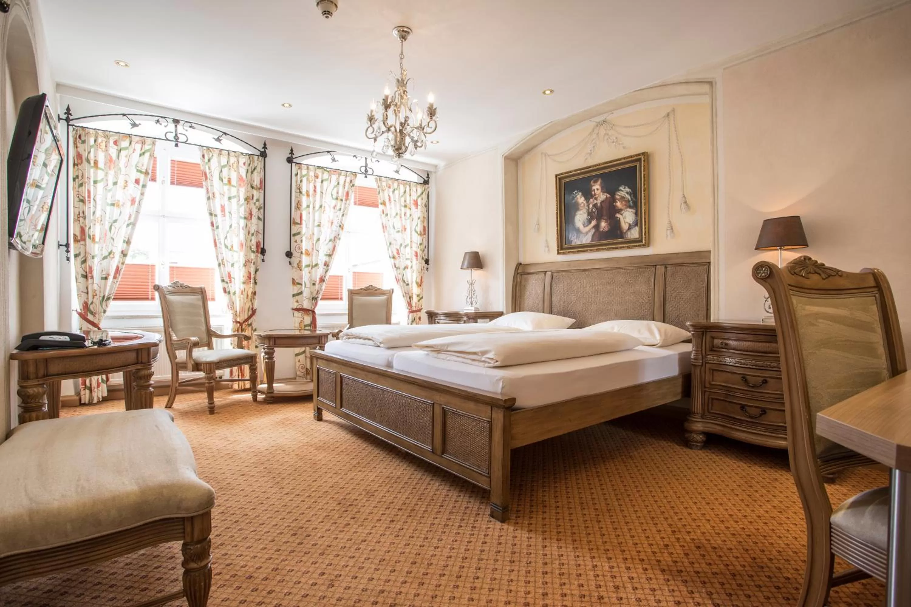 Photo of the whole room, Bed in Meiser Altstadt Hotel