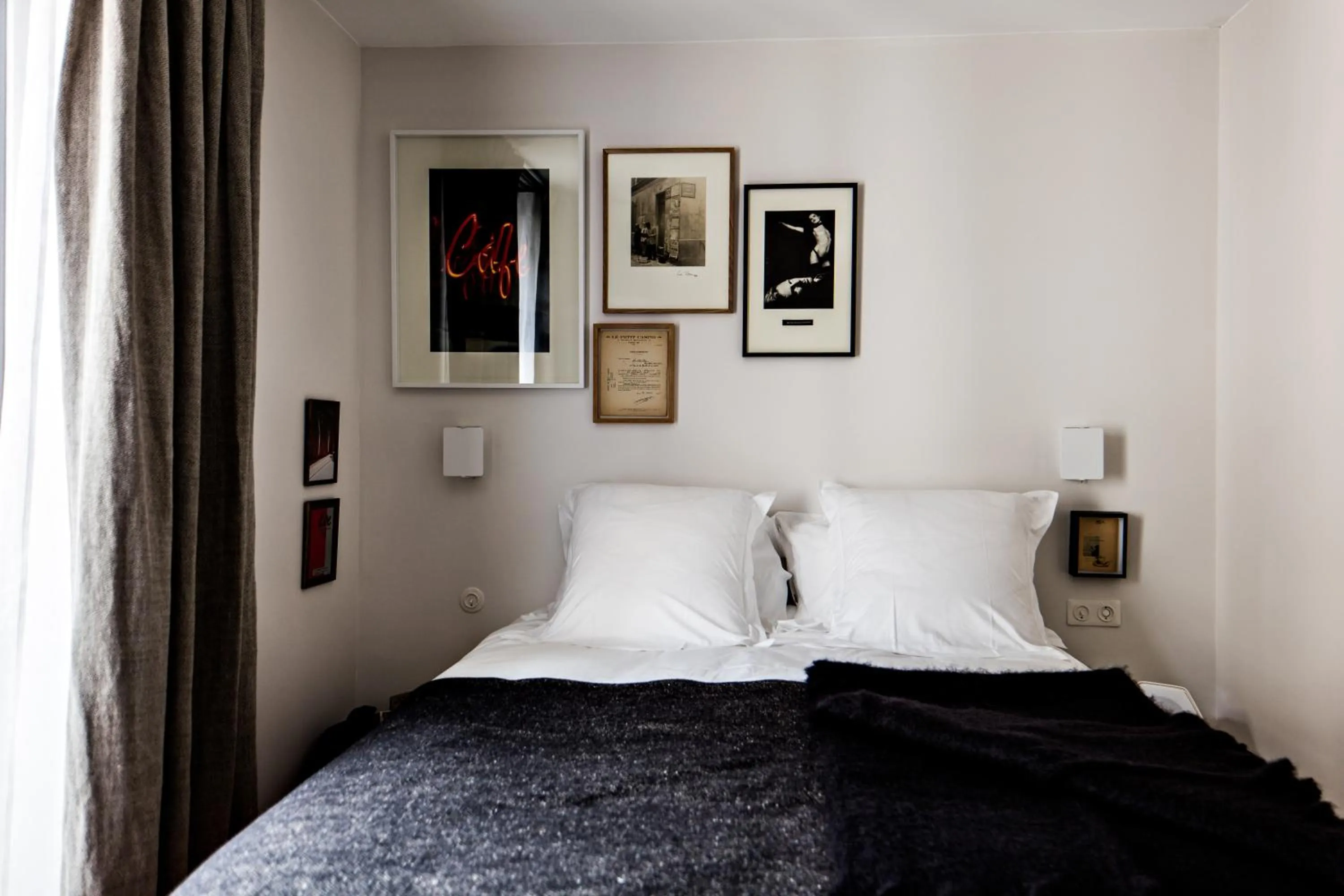 Photo of the whole room, Bed in Le Pigalle, a Member of Design Hotels