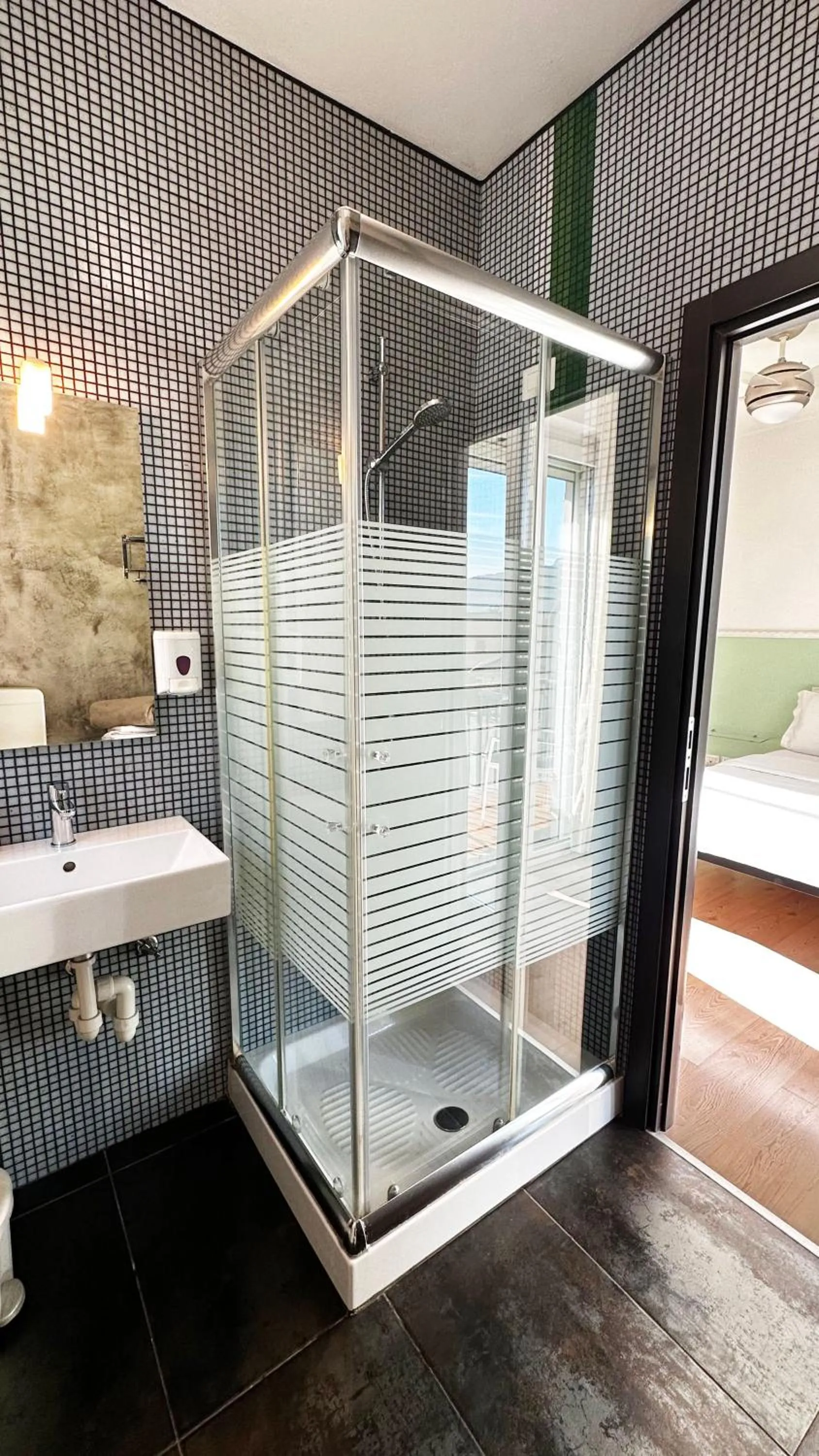 Standard Double Room with Balcony - single occupancy in Garni Hotello Sport And Relax