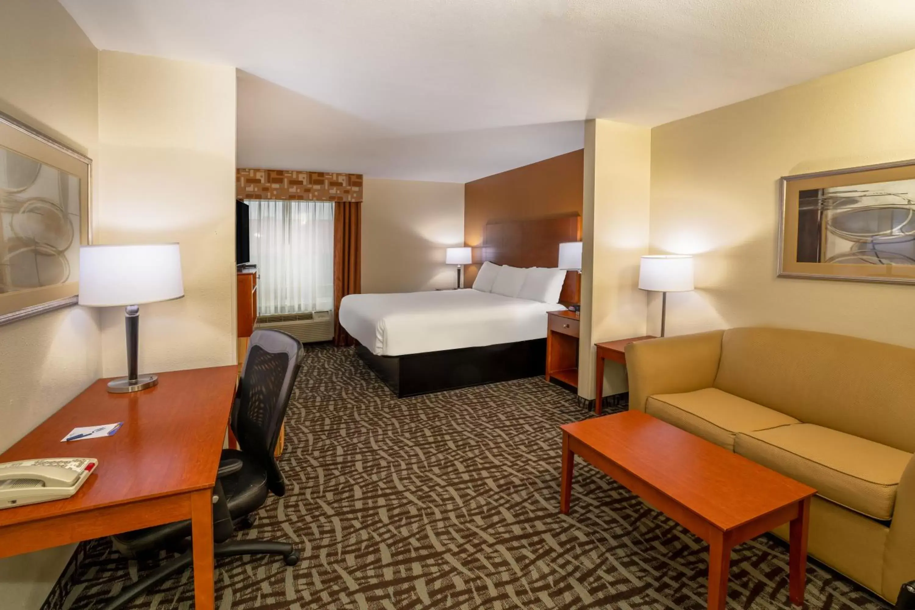 King Room - Non-Smoking in Baymont by Wyndham Savannah South King Room - Non-Smoking in Baymont by Wyndham Savannah South