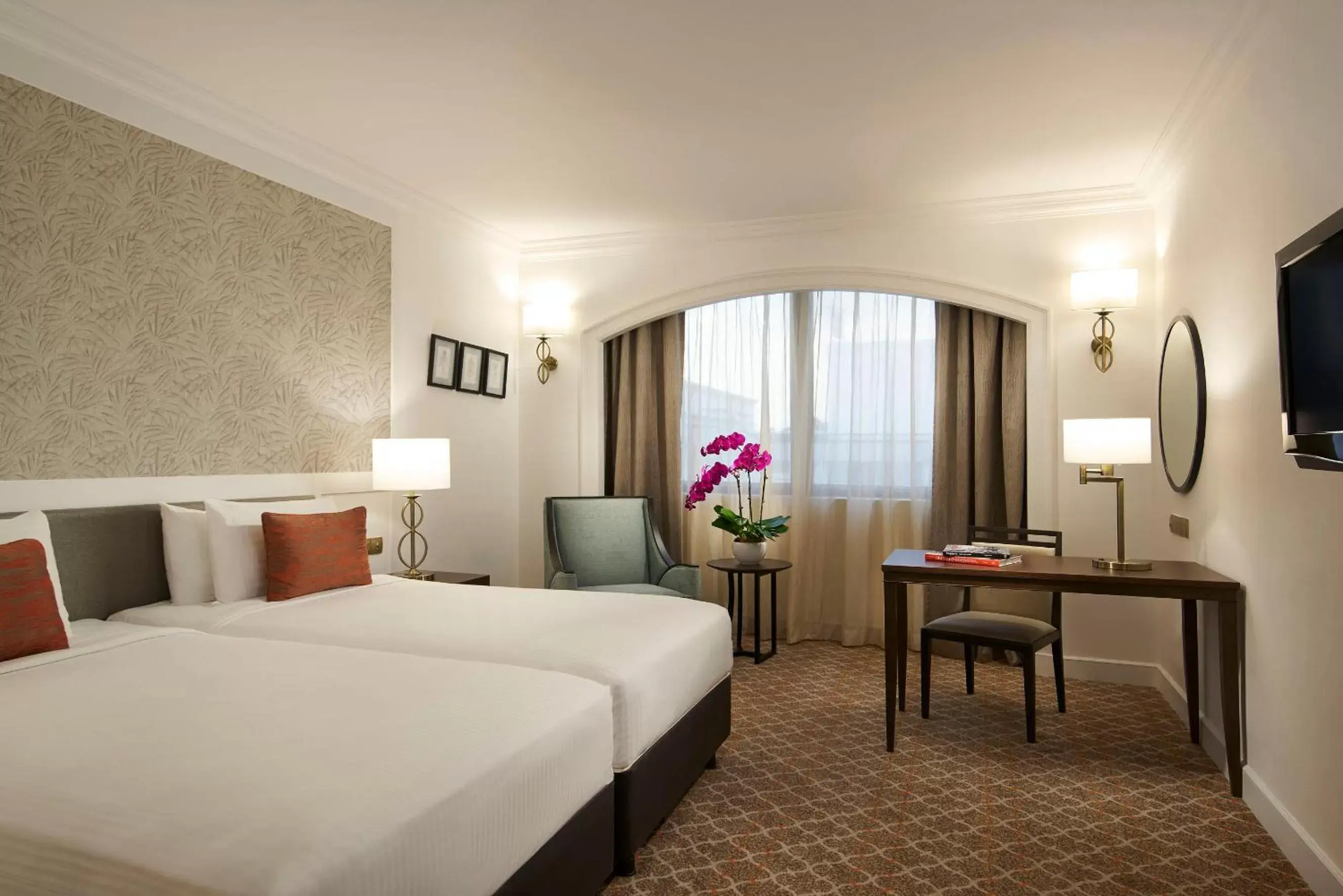 Superior Double or Twin Room in Orchard Rendezvous Hotel by Far East Hospitality Superior Double or Twin Room in Orchard Rendezvous Hotel by Far East Hospitality
