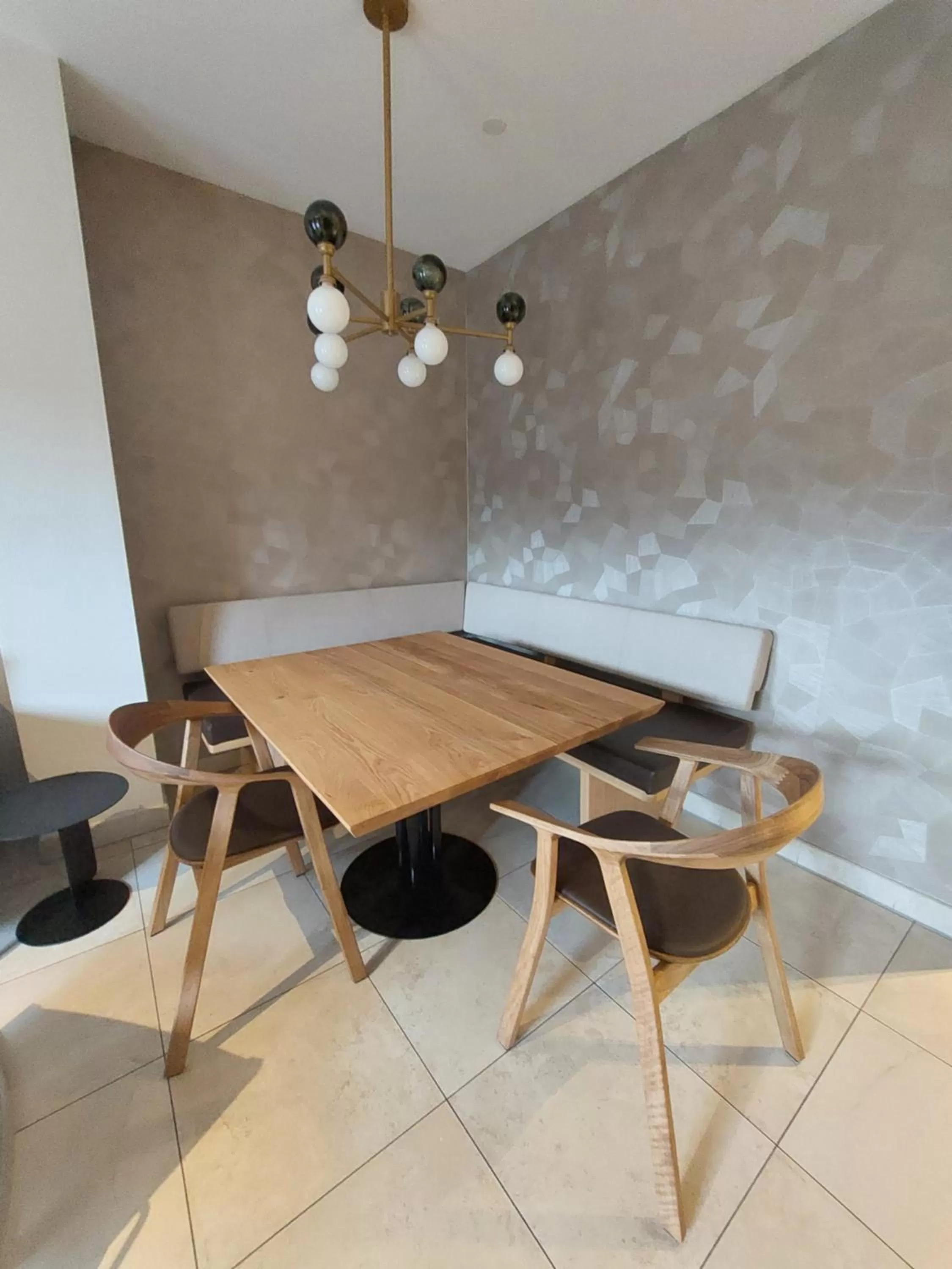 Dining area in Auhof Wirtshaus & Suiten