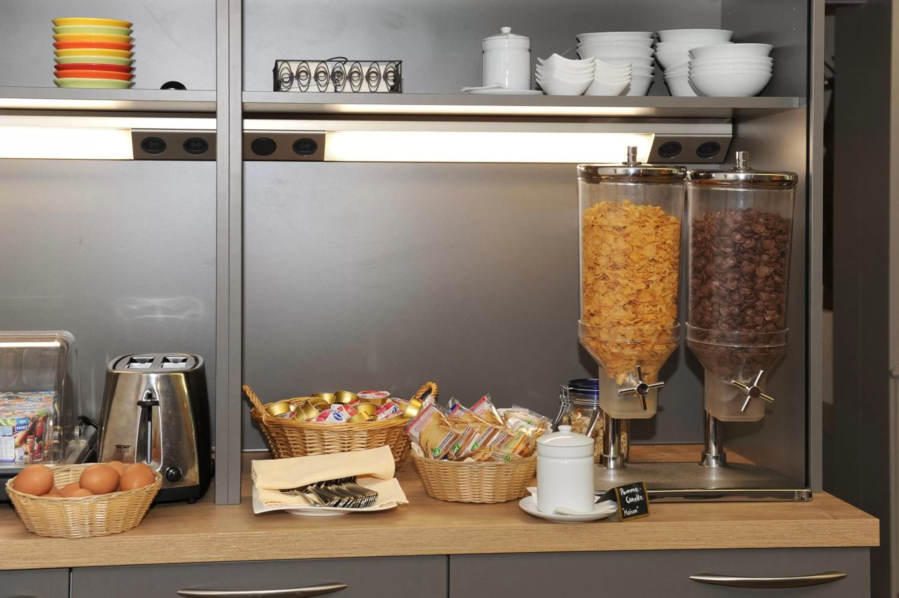 Restaurant/places to eat in La Dent-du-Midi Hôtel & Restaurant