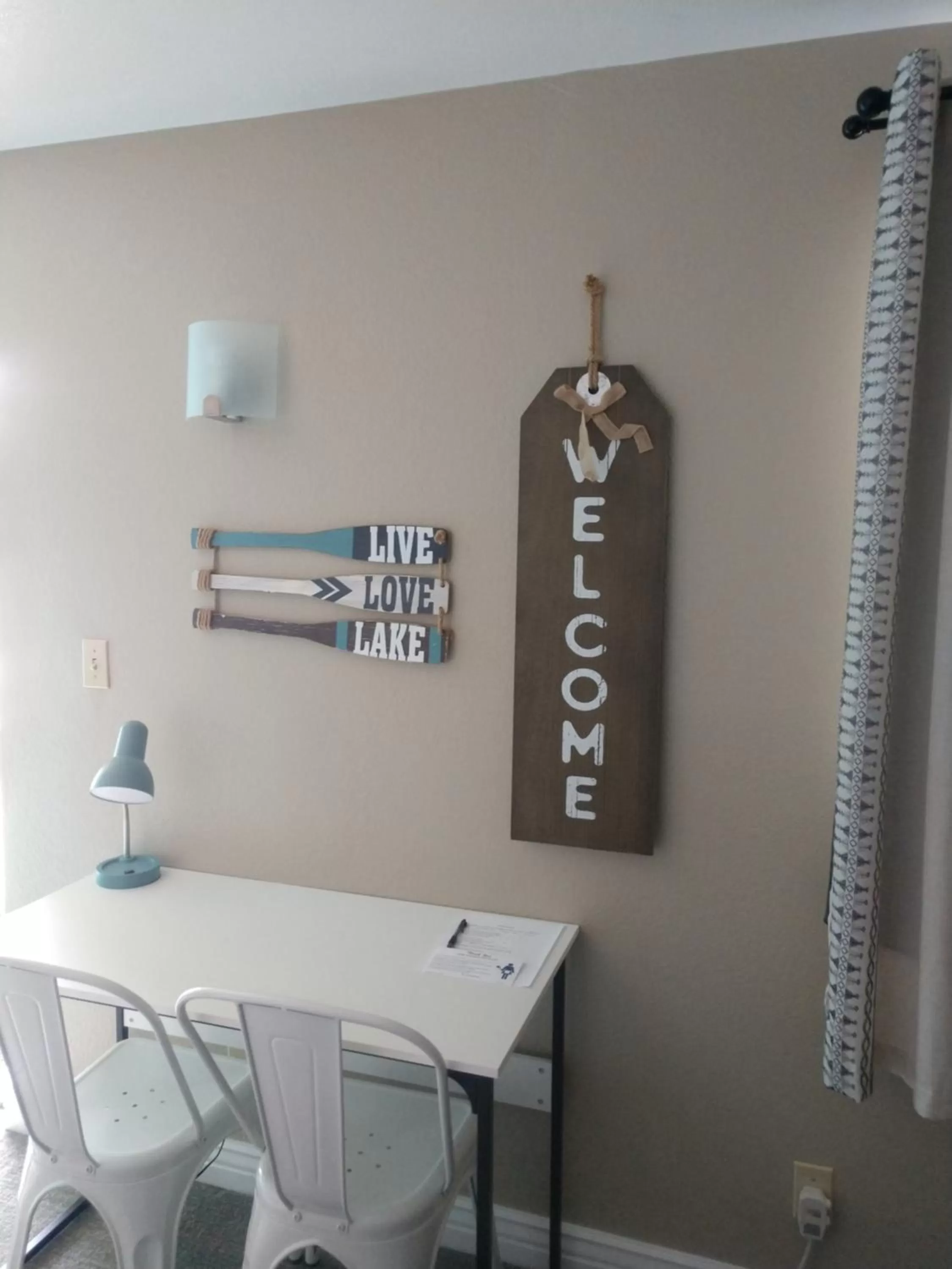 Red Rock Motel and Dam Motel