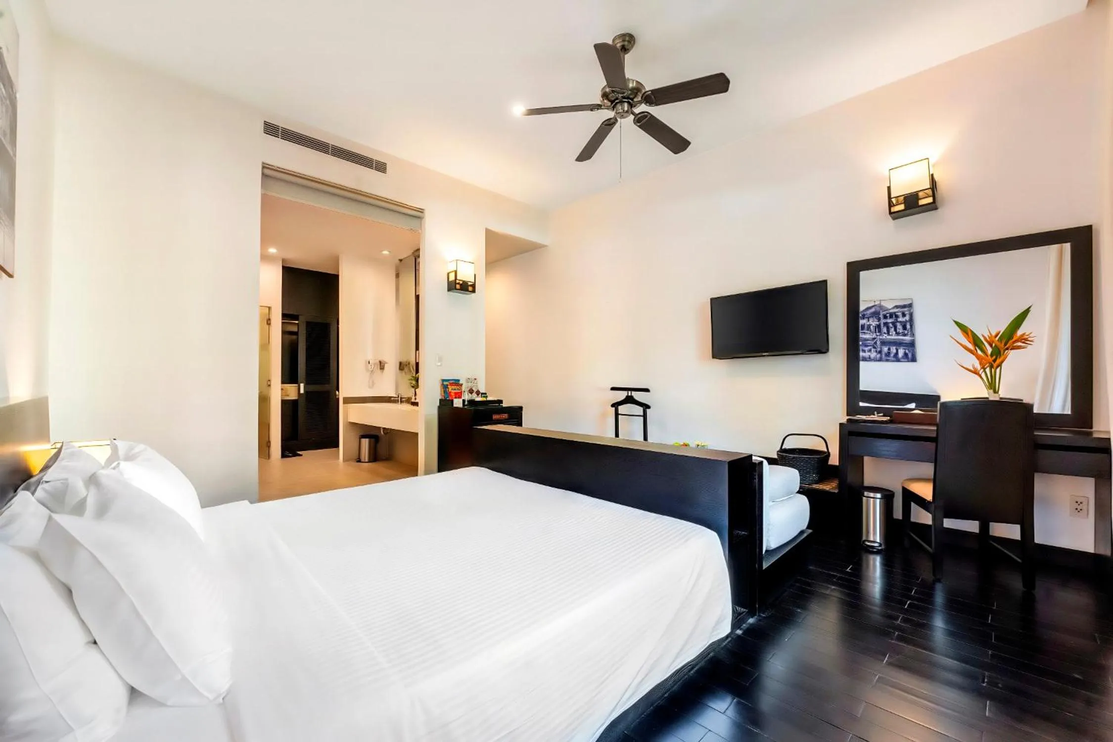 Bedroom, Bed in HOI AN HISTORIC HOTEL