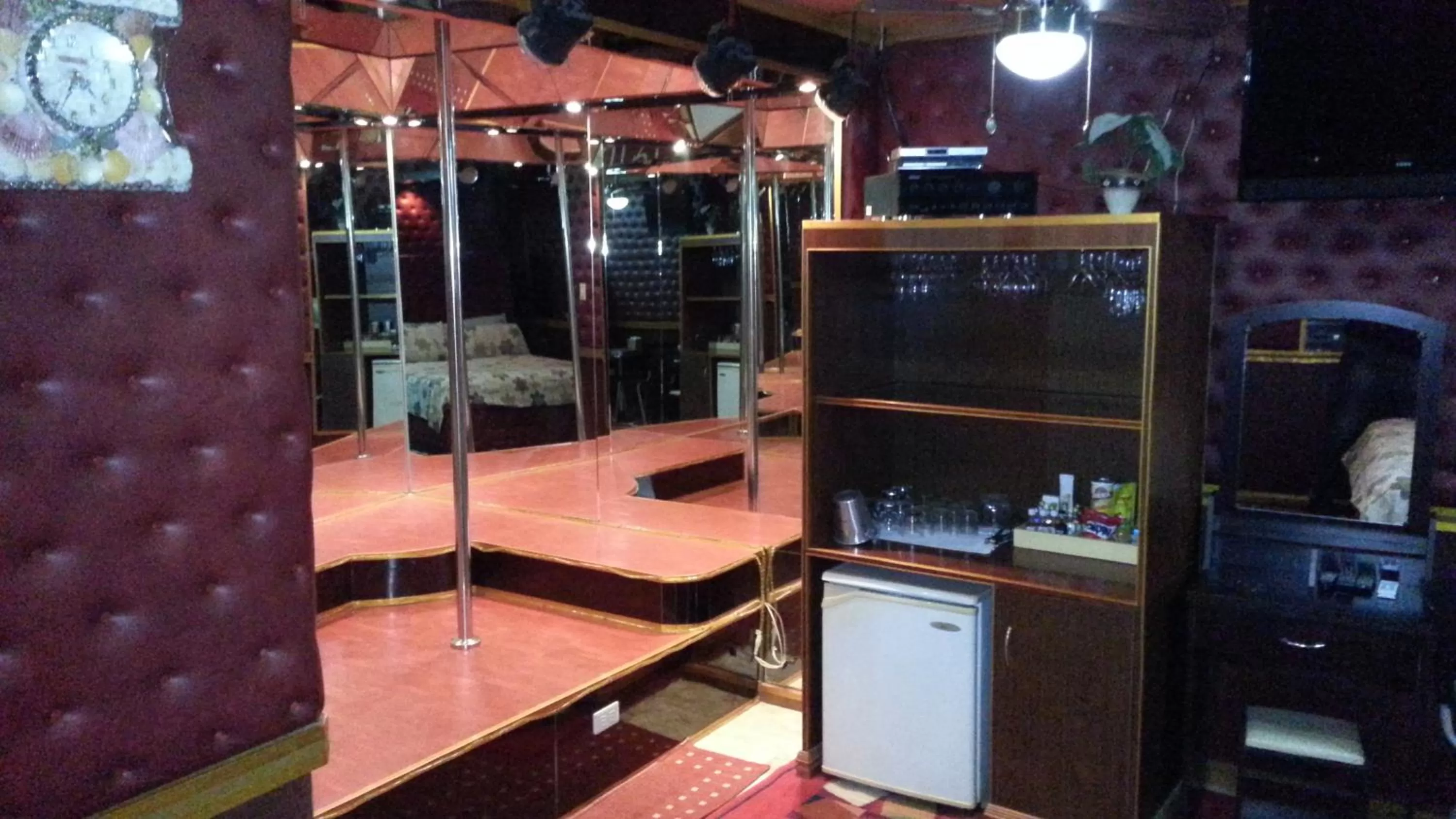 Decorative detail in Kokomos Hotel and Restaurant