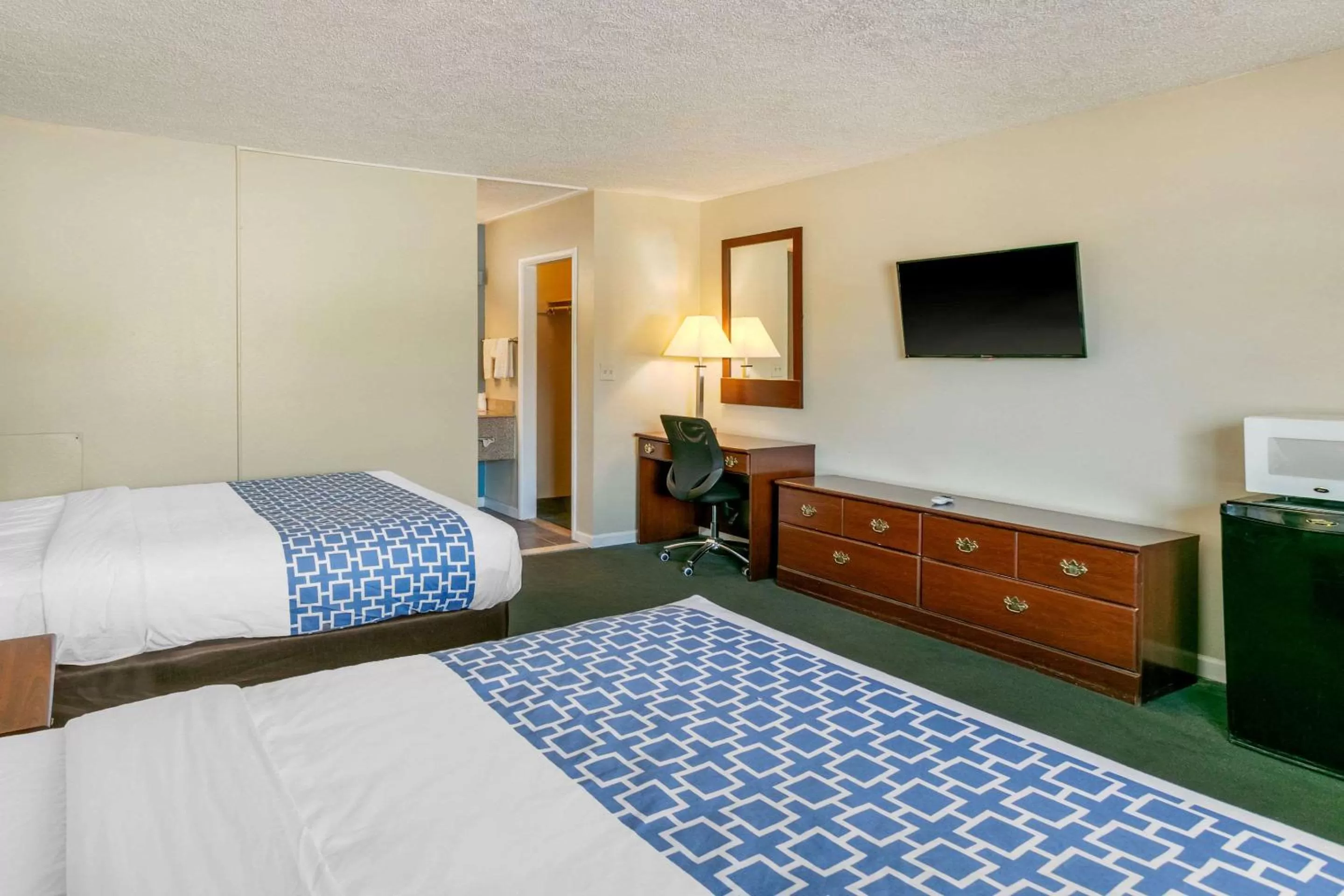 Photo of the whole room in Rodeway Inn Rawlins