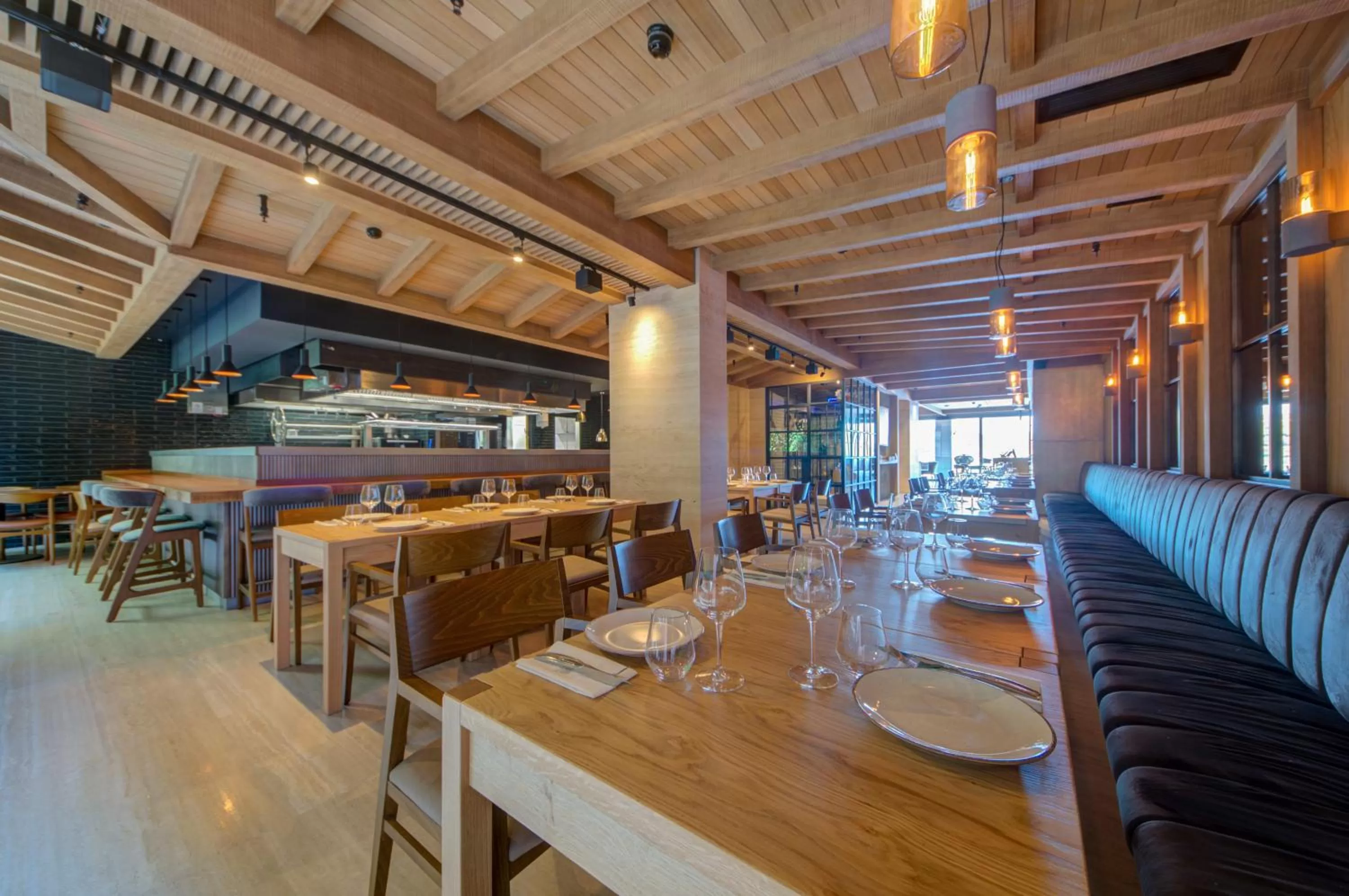 Restaurant/places to eat in Land's End, Boutique Hotel