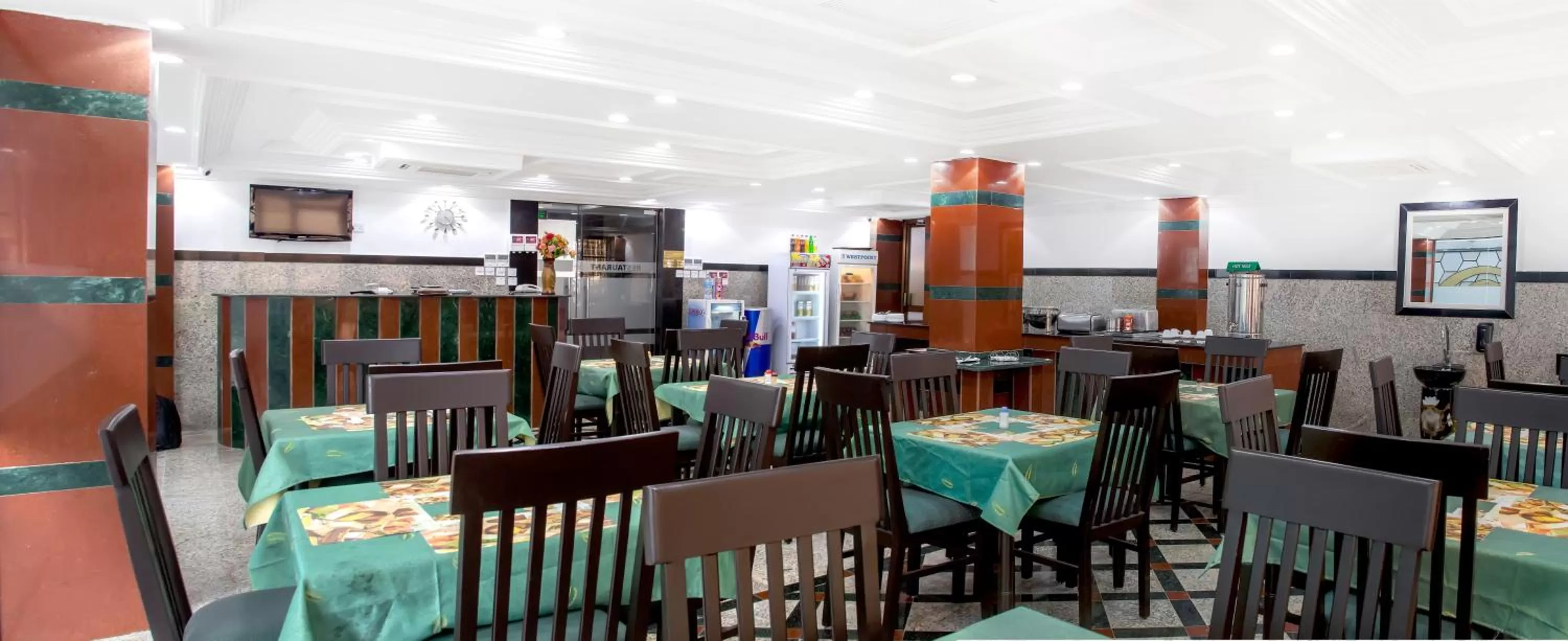 Restaurant/places to eat in Sleep Inn Hotel - Kariakoo