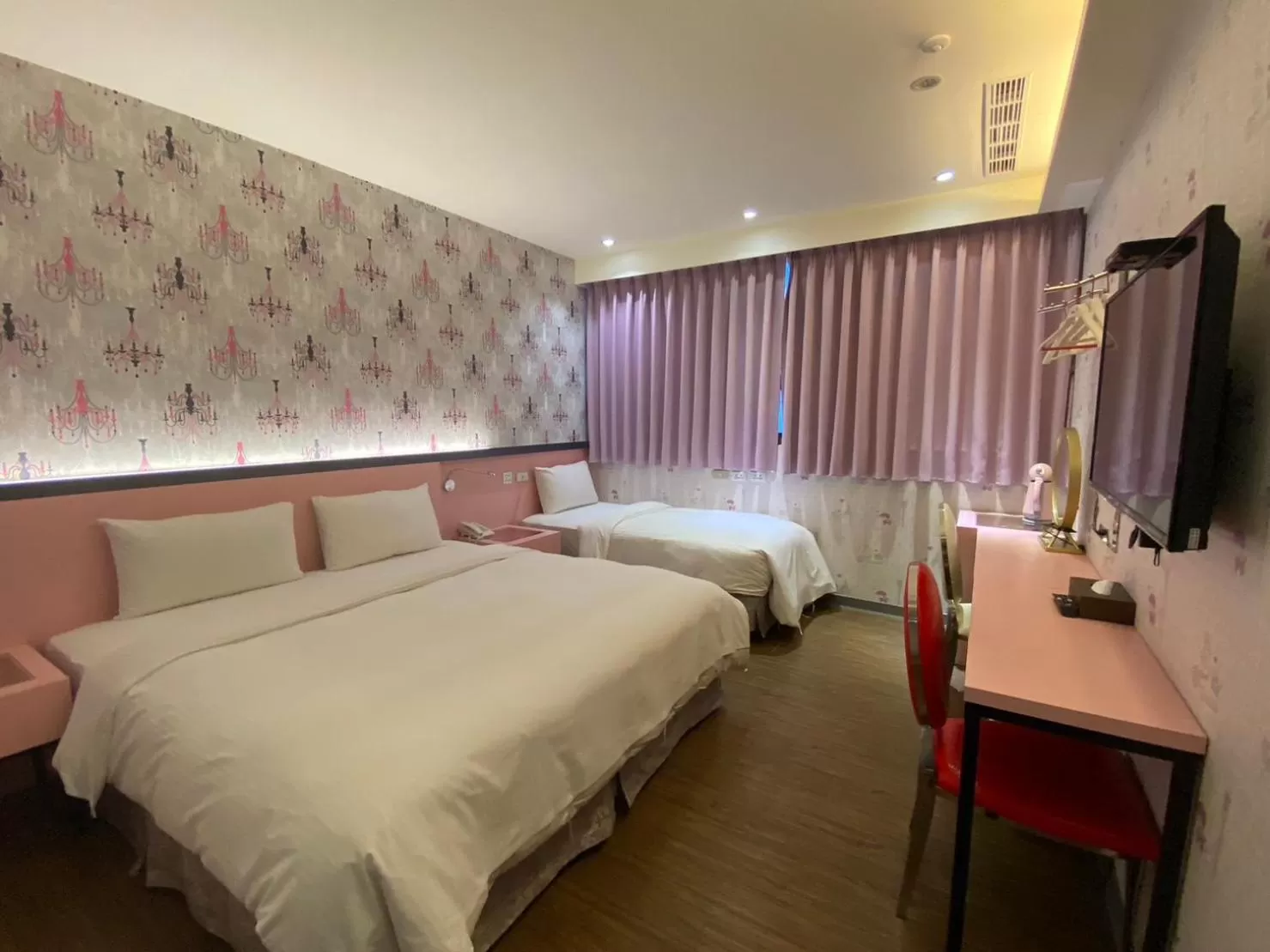 bunk bed, Bed in 191 Hotel