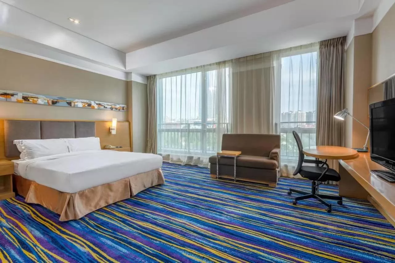 Bed in Holiday Inn Express Tianjin Heping by IHG