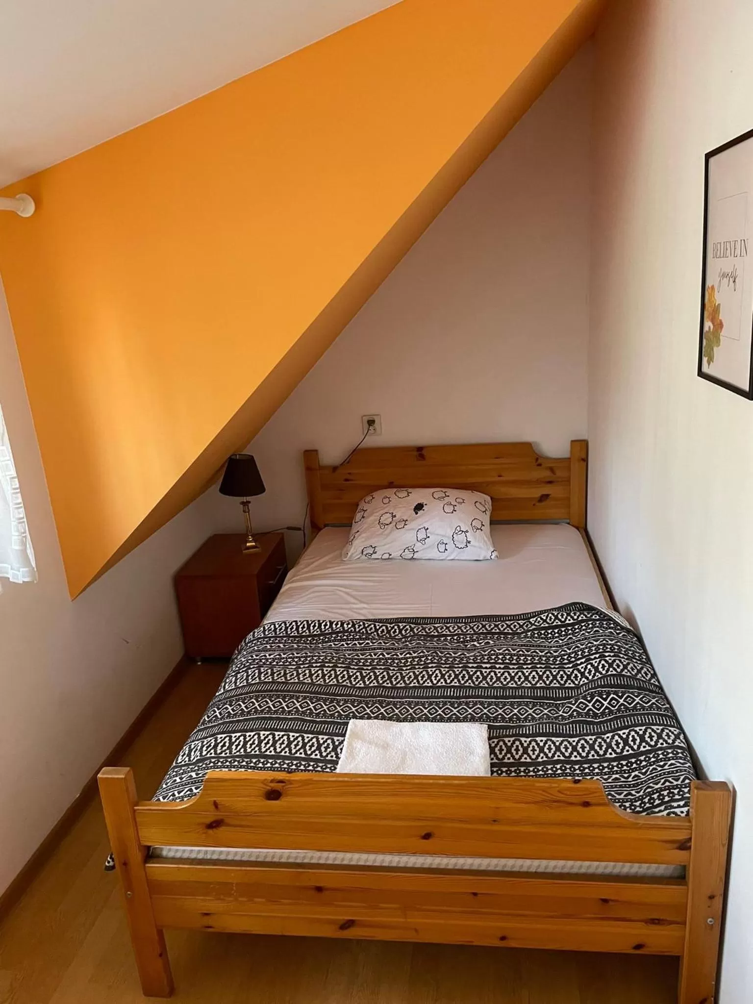 Bed in Dworek Pokoje Gościnne