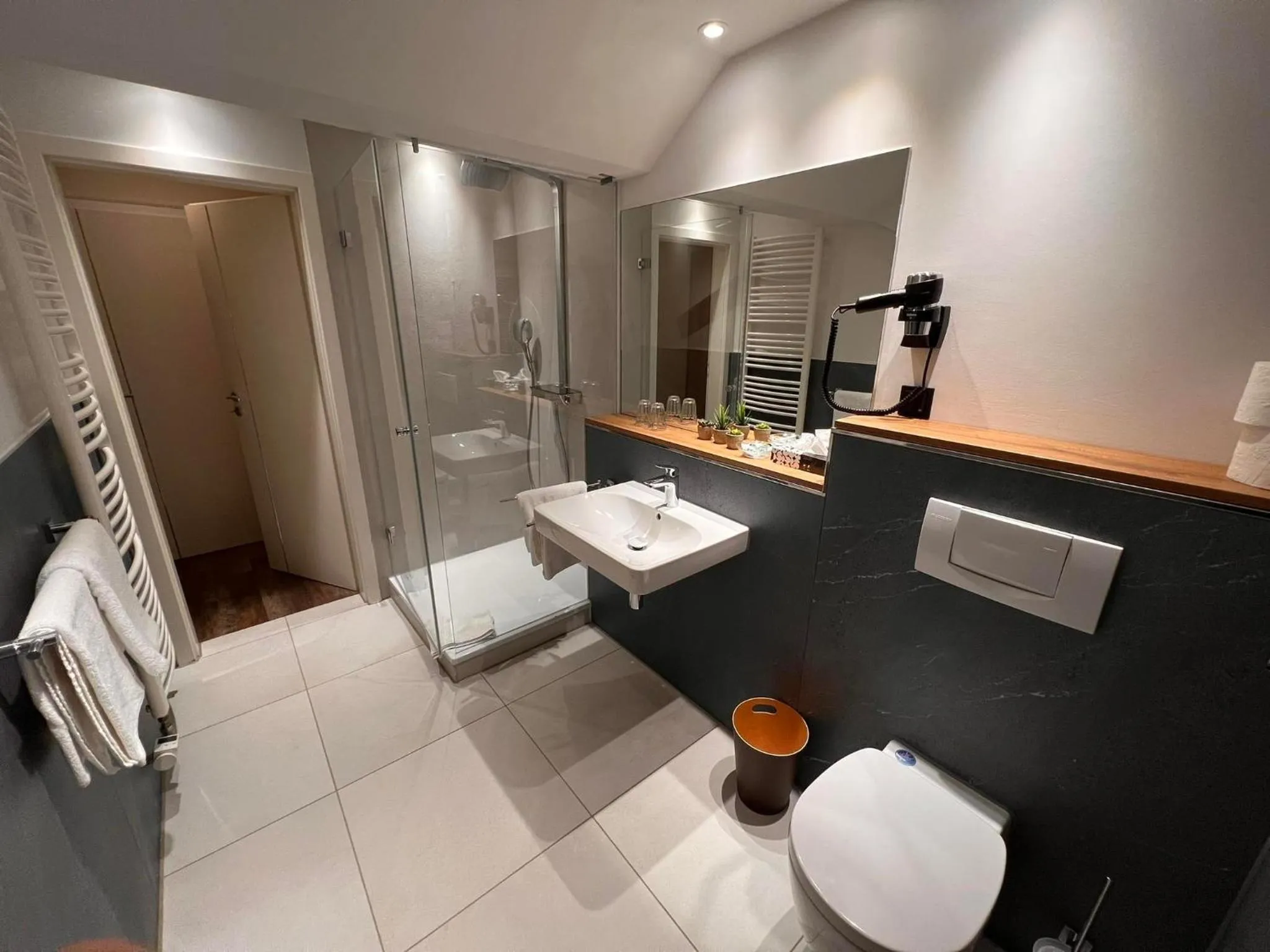 Bathroom in Hotel-Restaurant Amadeus