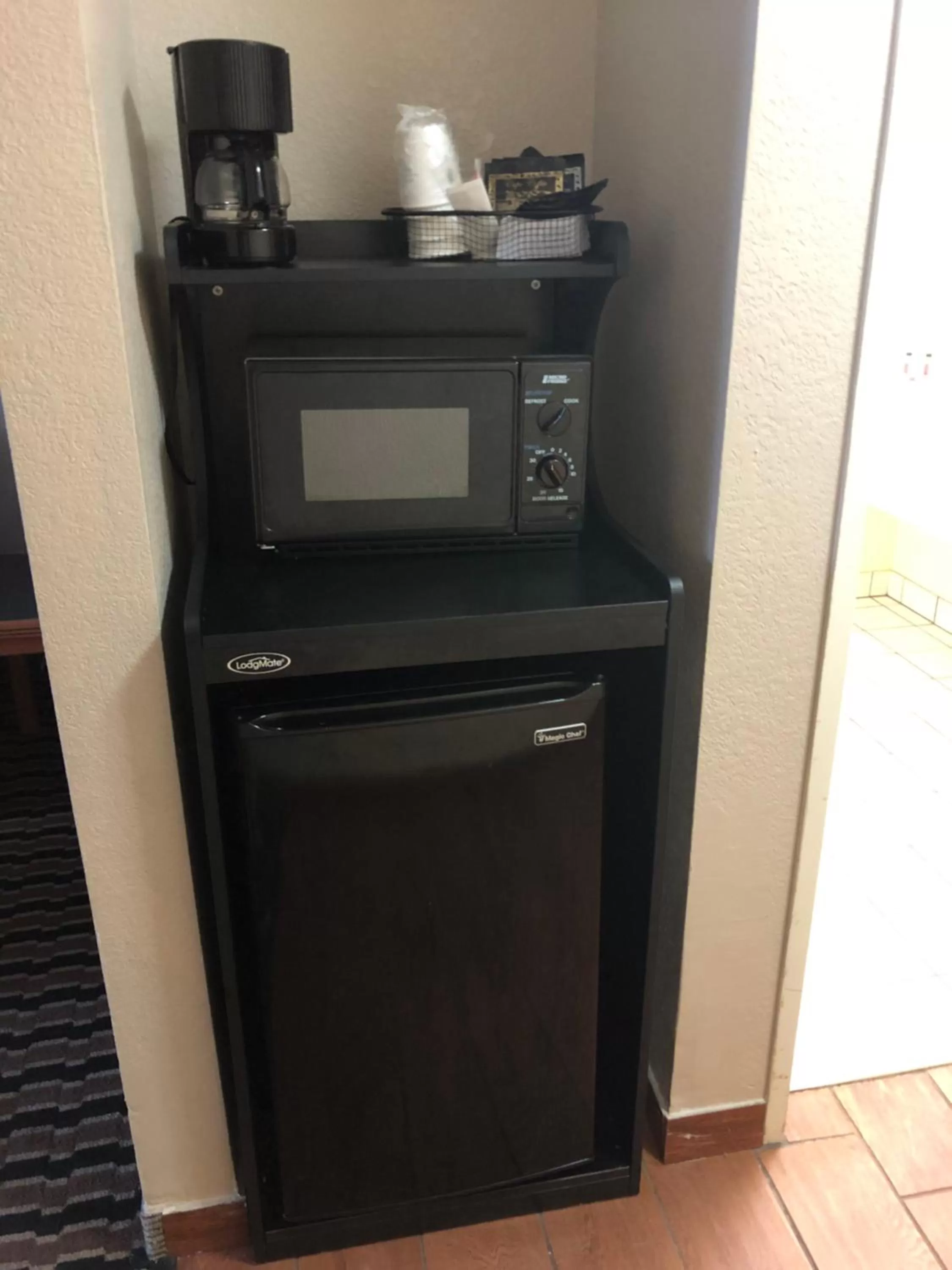 Non alcoholic drinks in Baymont by Wyndham Fort Wayne