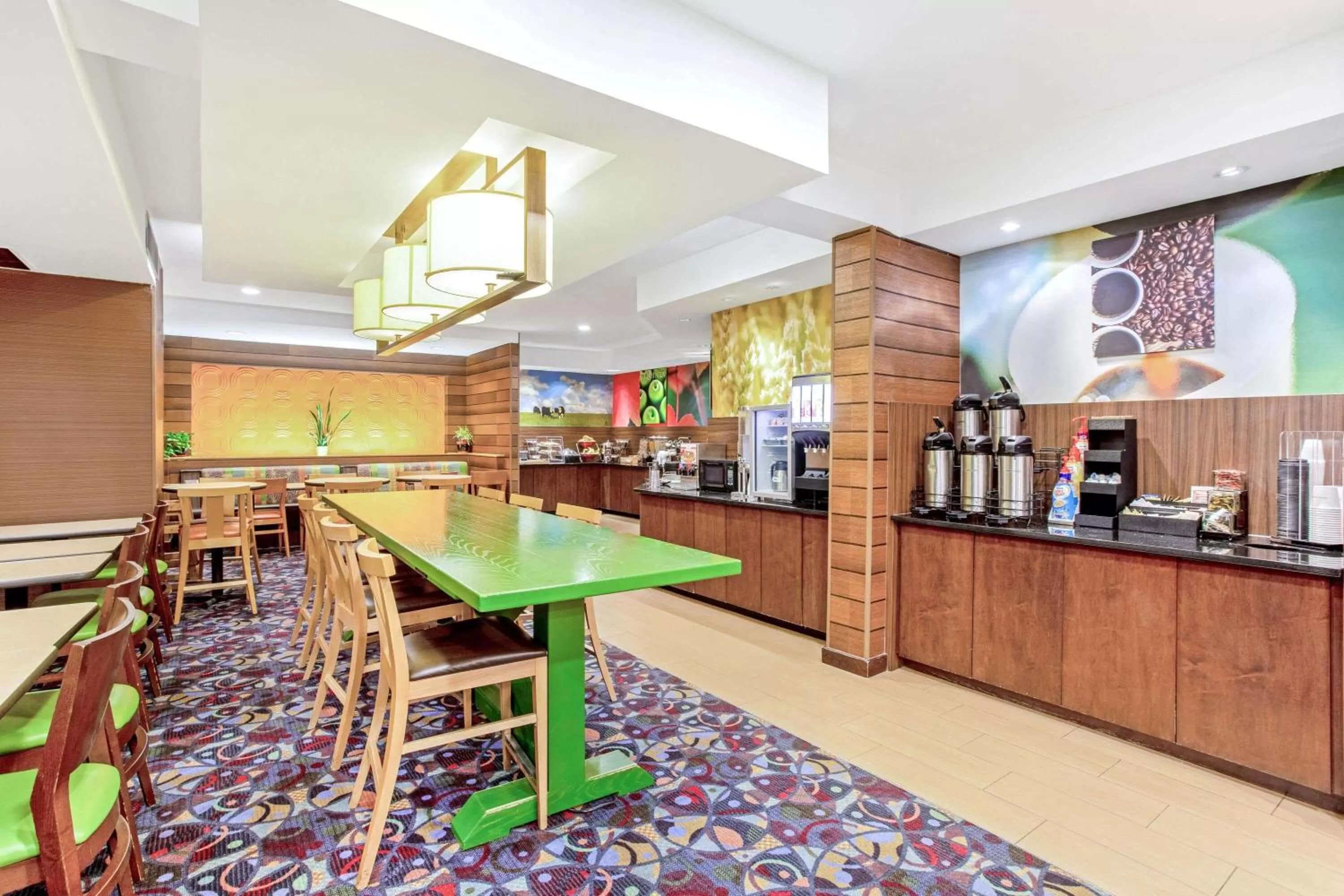 Restaurant/places to eat in La Quinta by Wyndham Manassas Battlefield