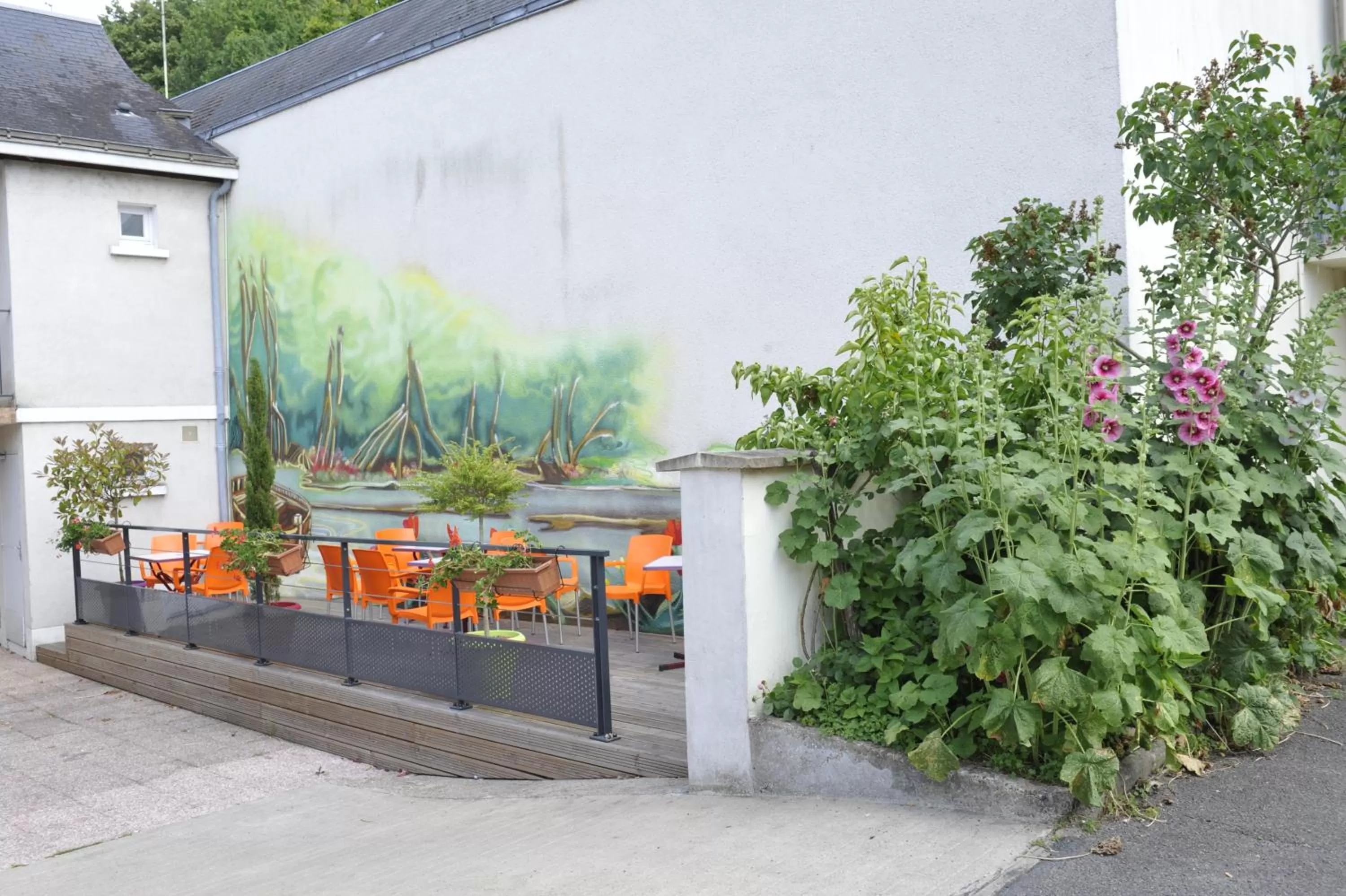 Patio in Hotel le Faisan