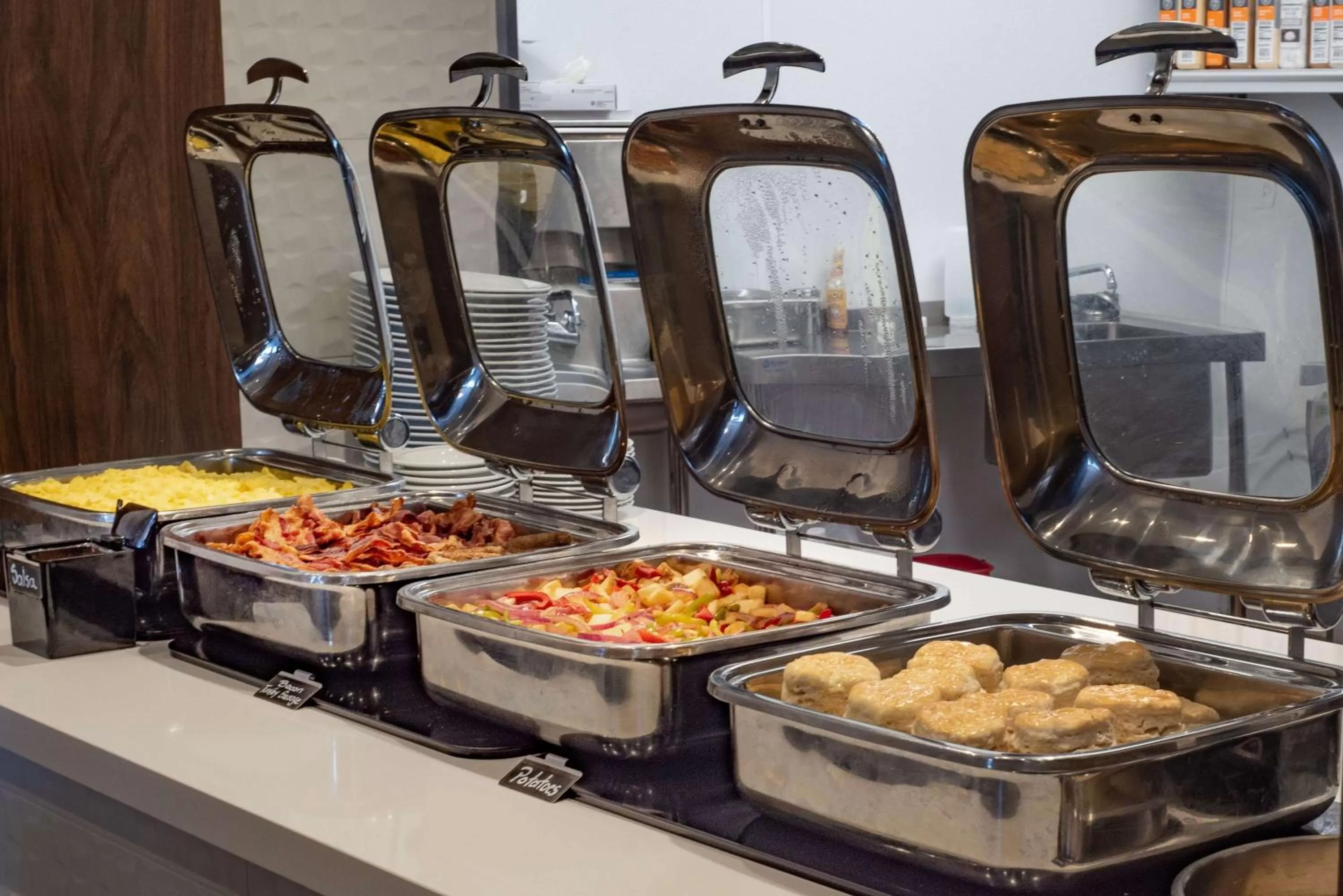 Restaurant/places to eat in Hilton Garden Inn Dallas At Hurst Conference Center