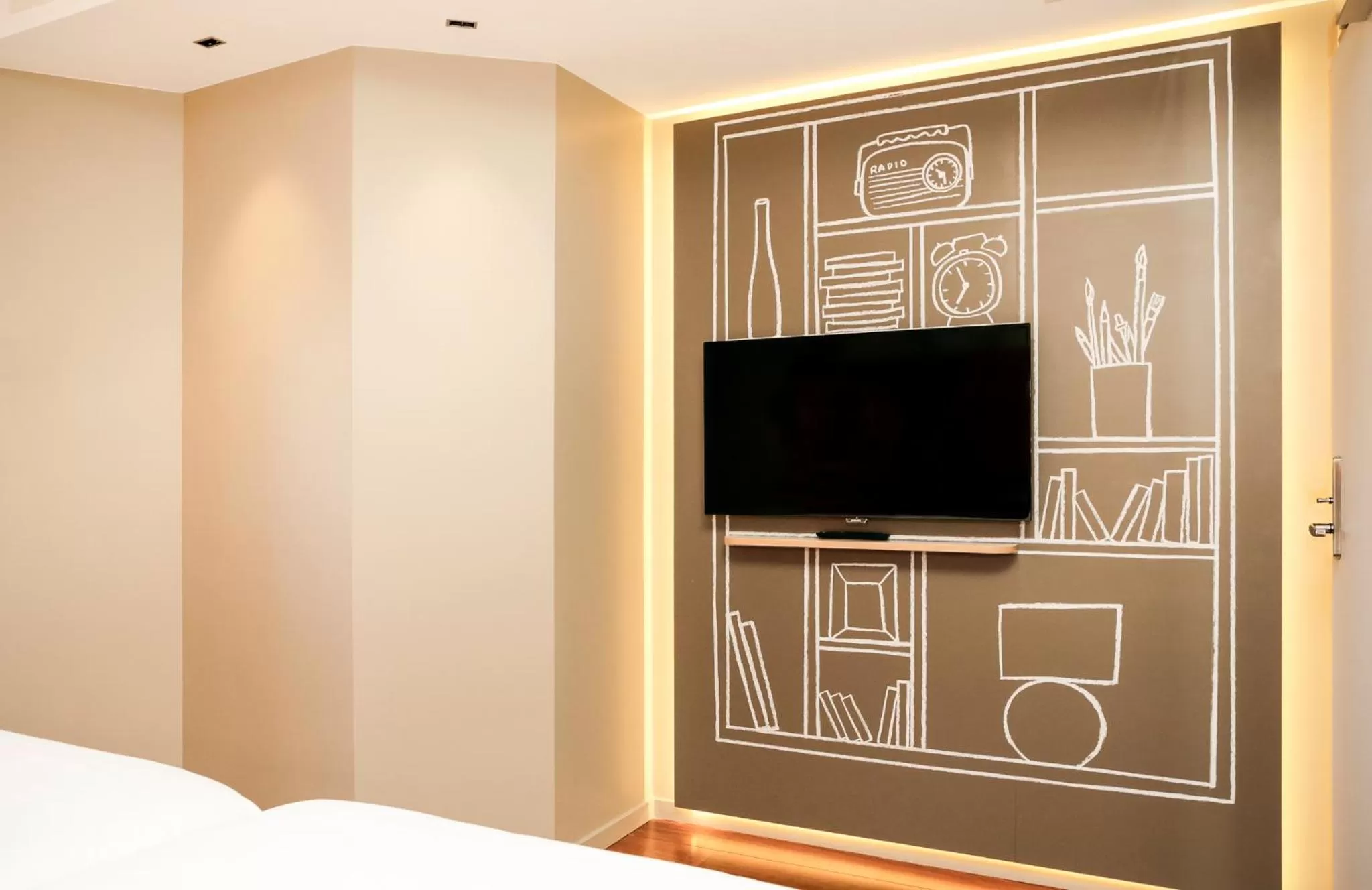 TV and multimedia, Bed in ibis Baden Neuenhof