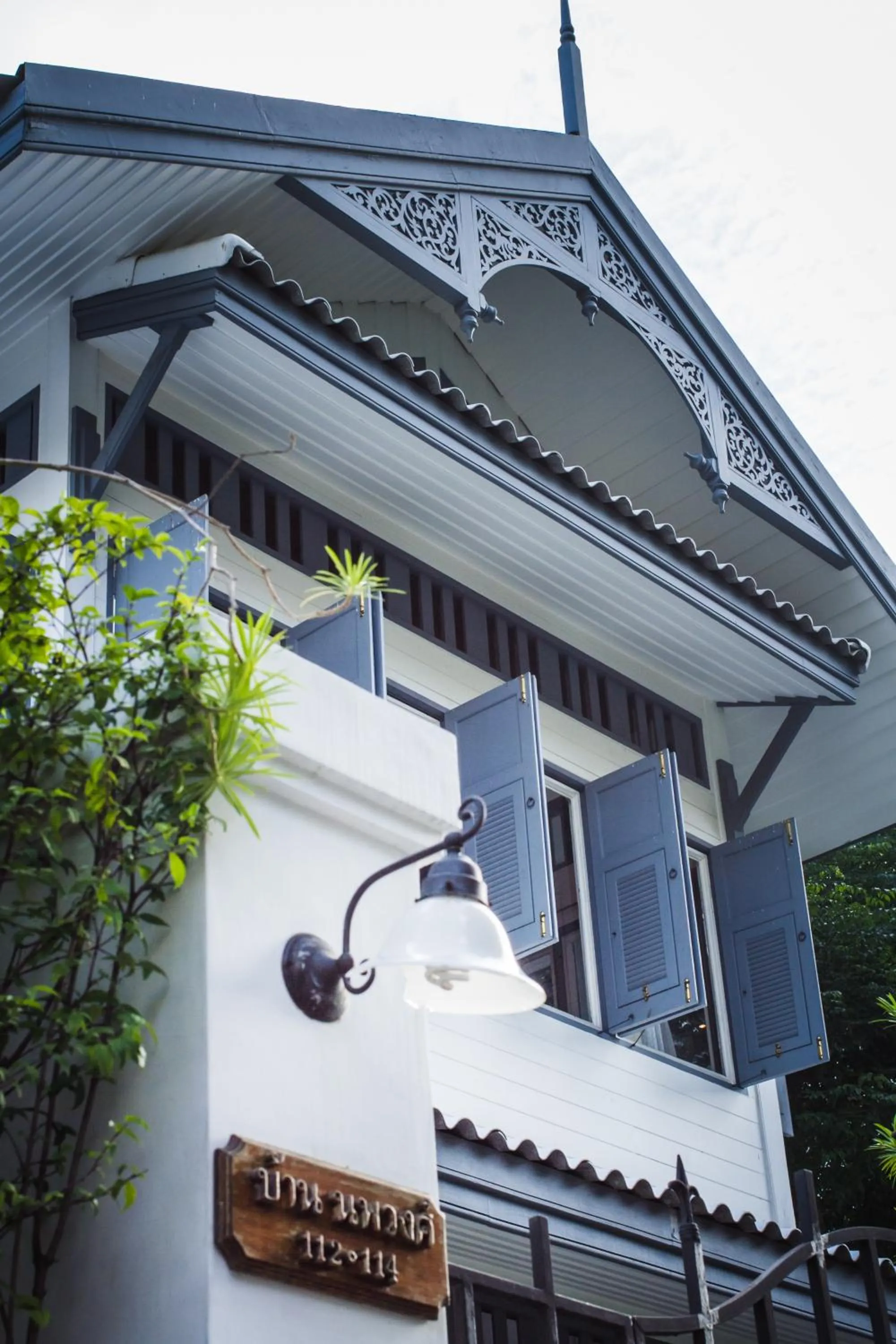 Property building in Baan Noppawong