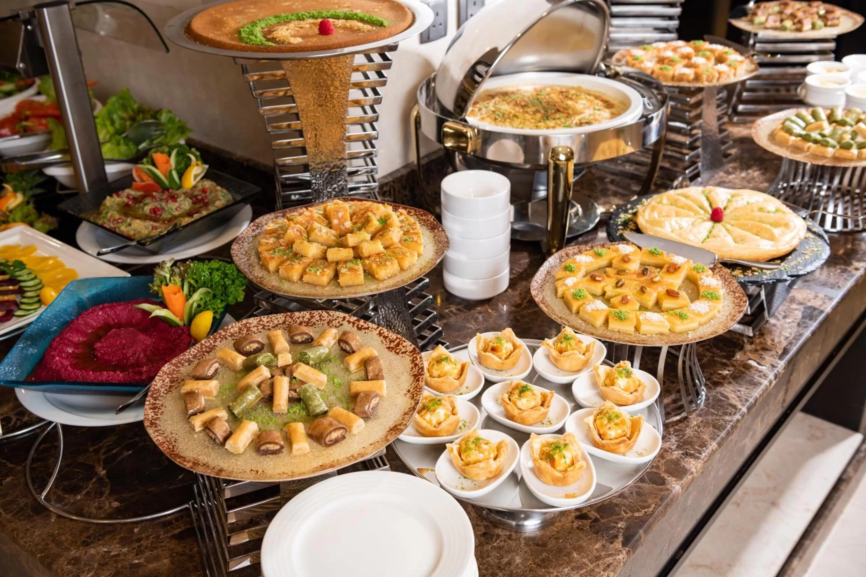 Restaurant/places to eat in Taiba Front Hotel