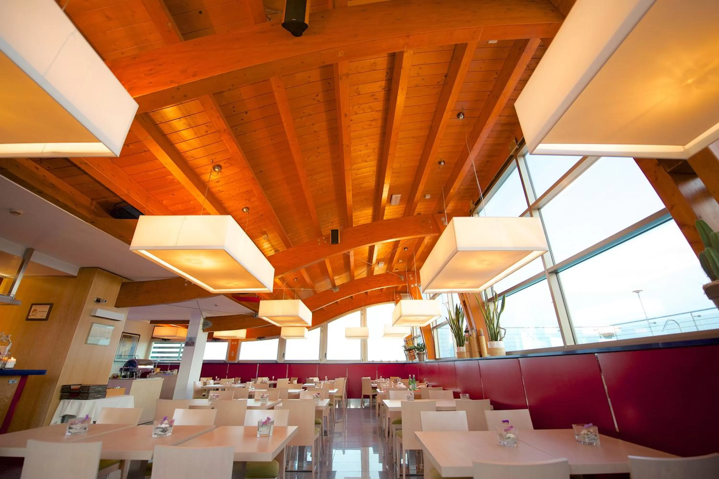 Restaurant/places to eat in Hotel Mercure Siracusa