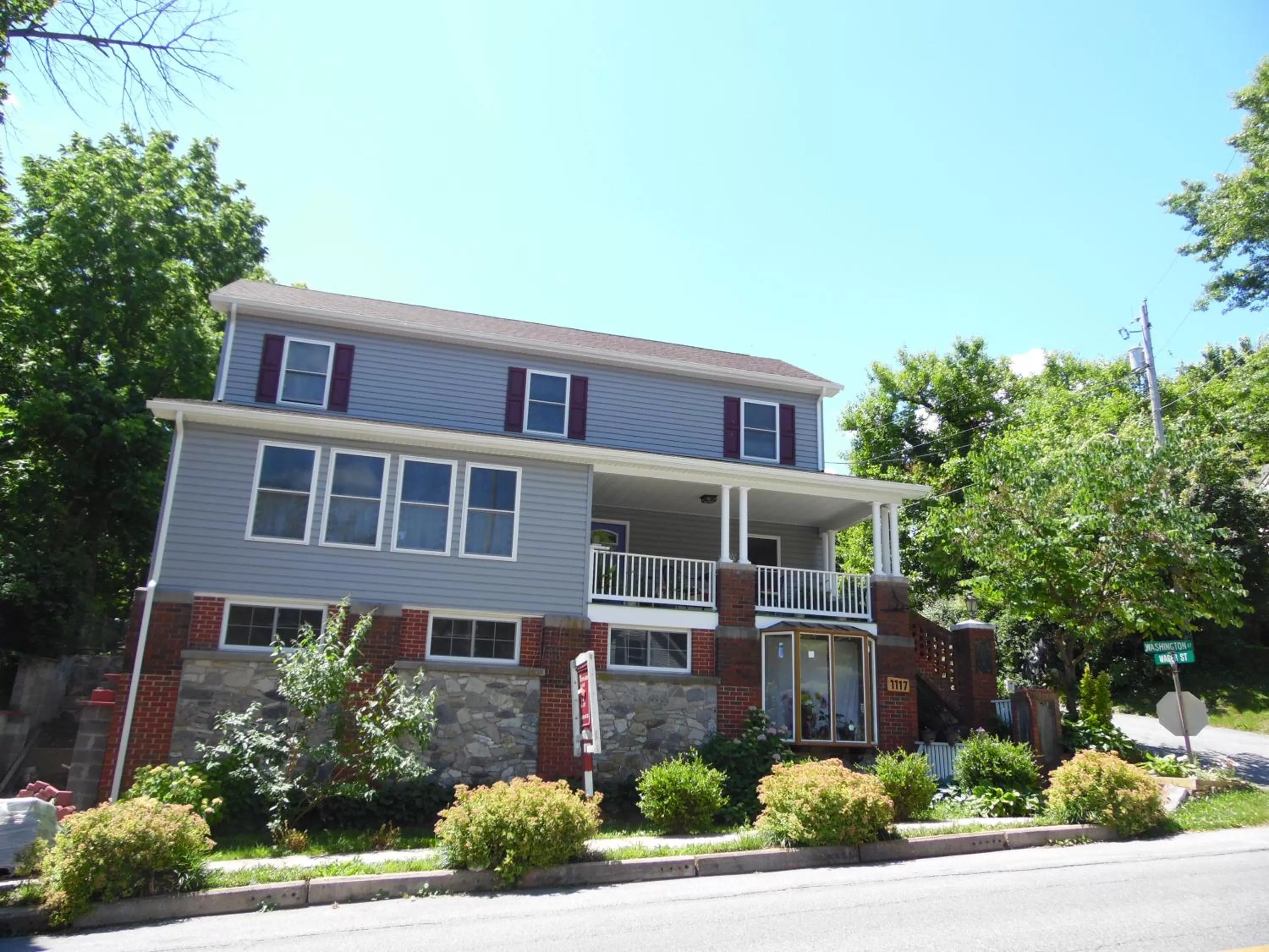 Property building in Cantuta Inn