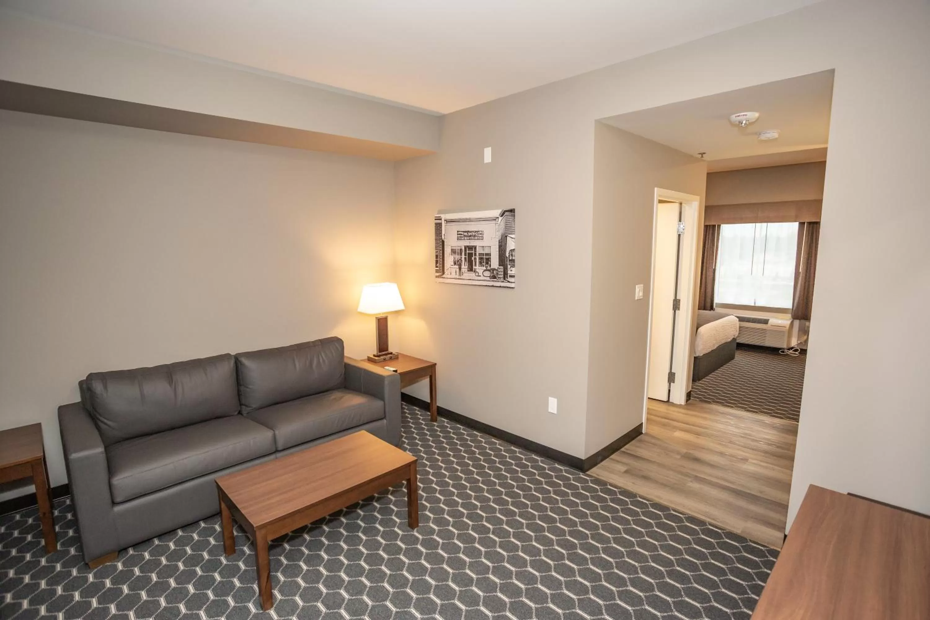 Seating Area in Carman Blue Crescent Hotel